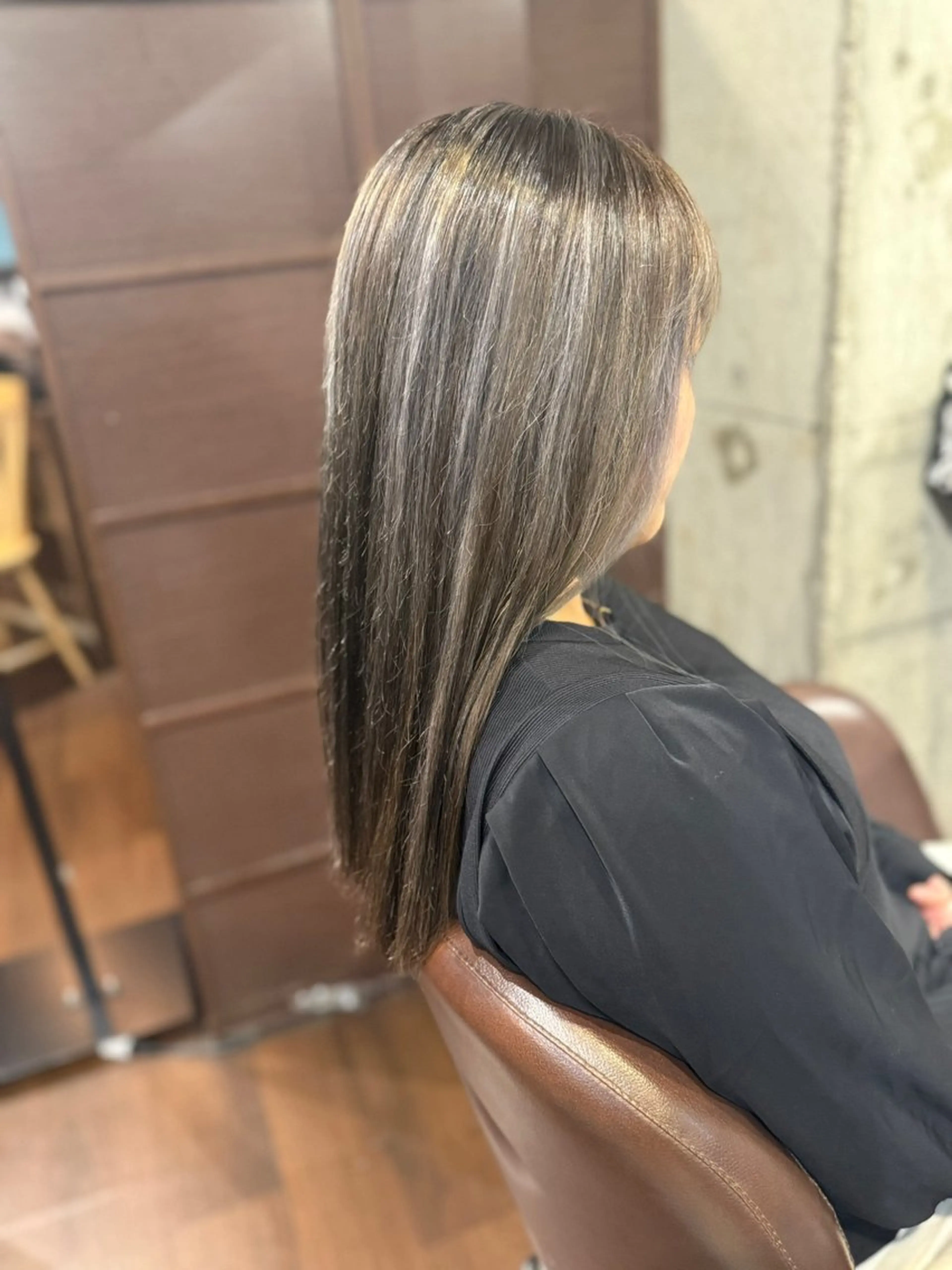 ロング カラー ハイライトカラー ハイライト 1+unplus所属・高杉 愛のヘアスタイル