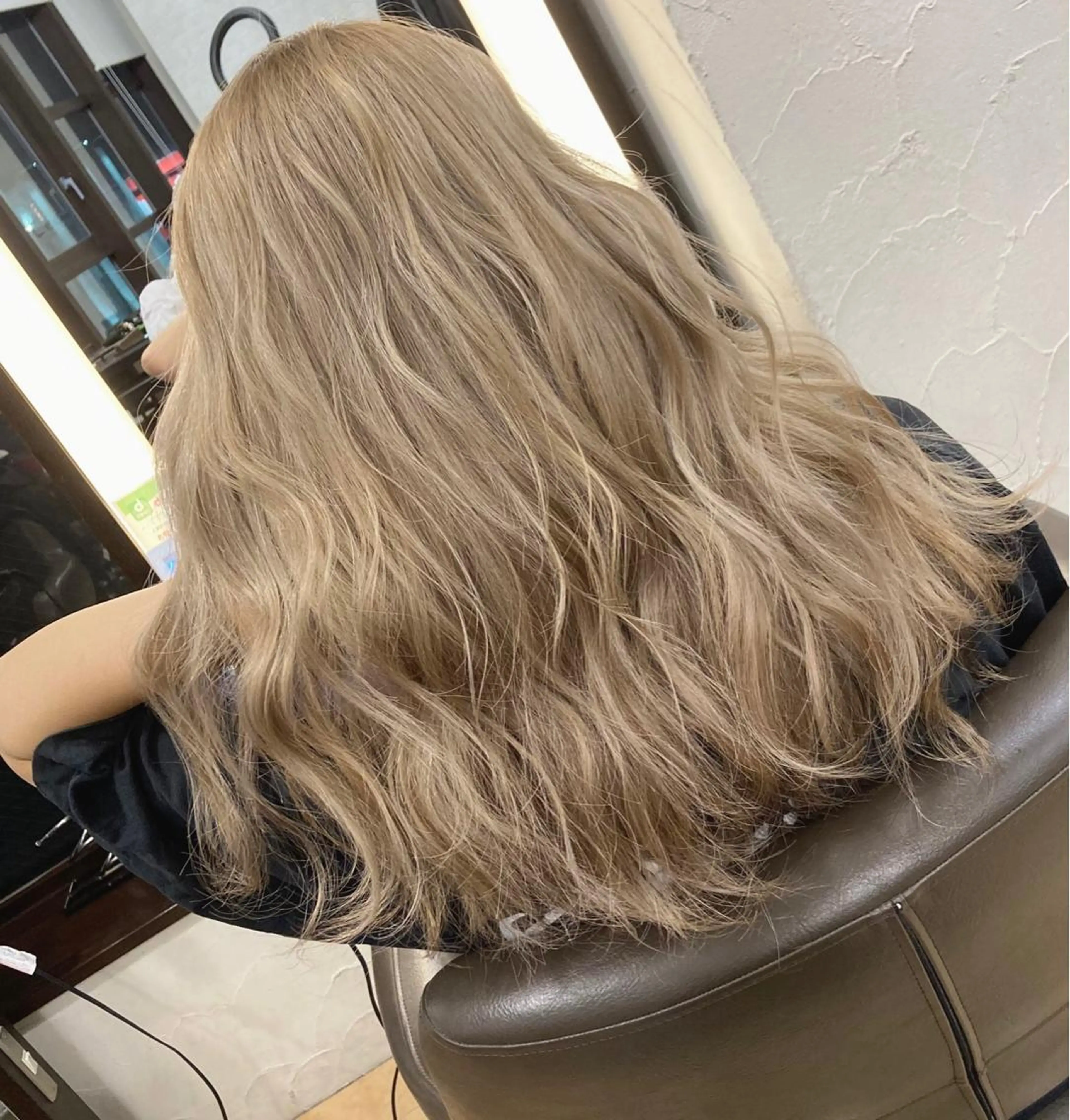 セミロング lien ヒジリのヘアスタイル