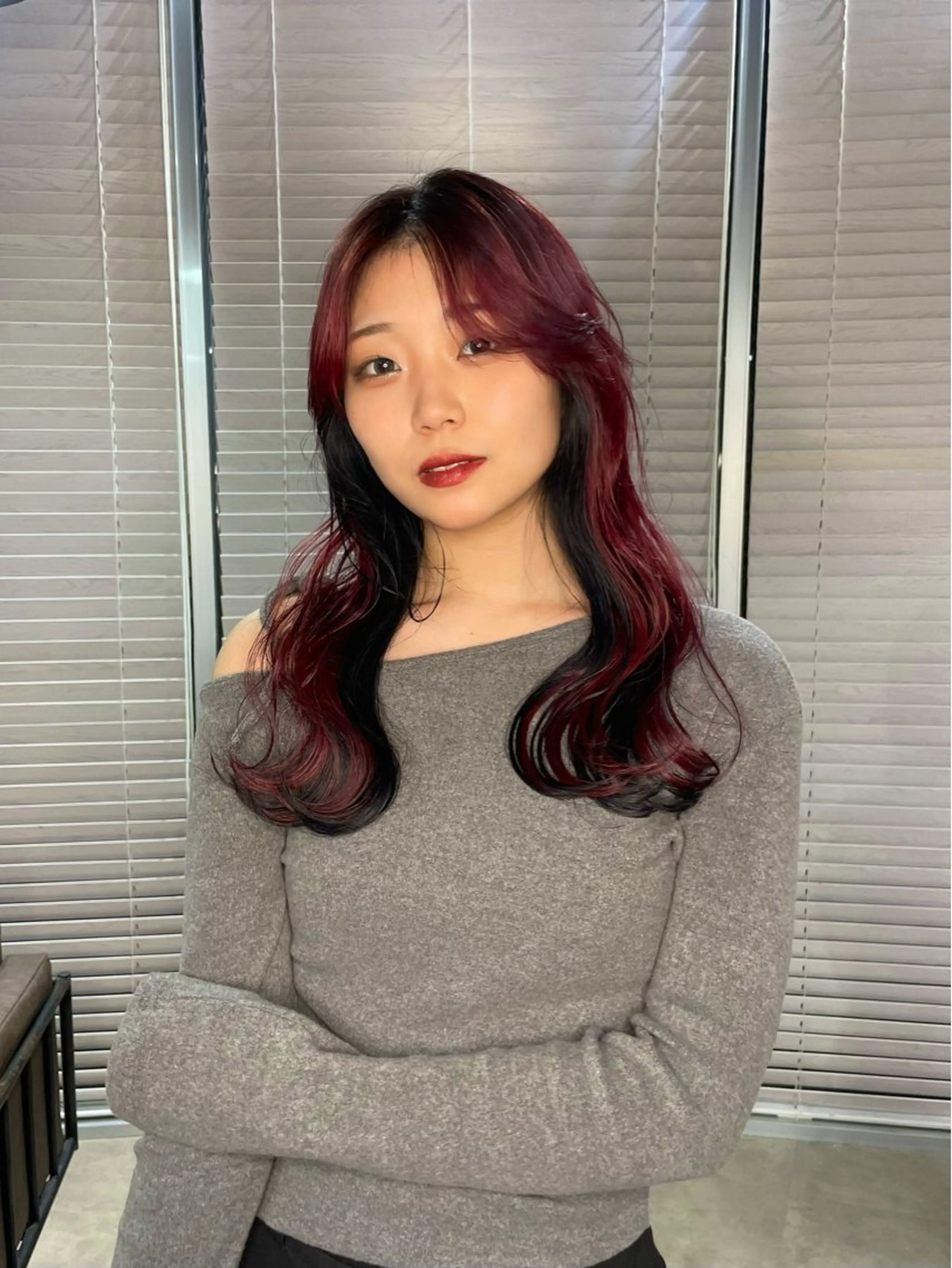 カラー 黒髪 ブリーチ レッドカラー ヘアカラー トリートメント ミルクティーベージュ ブリーチ🖤サヤカのヘアスタイル