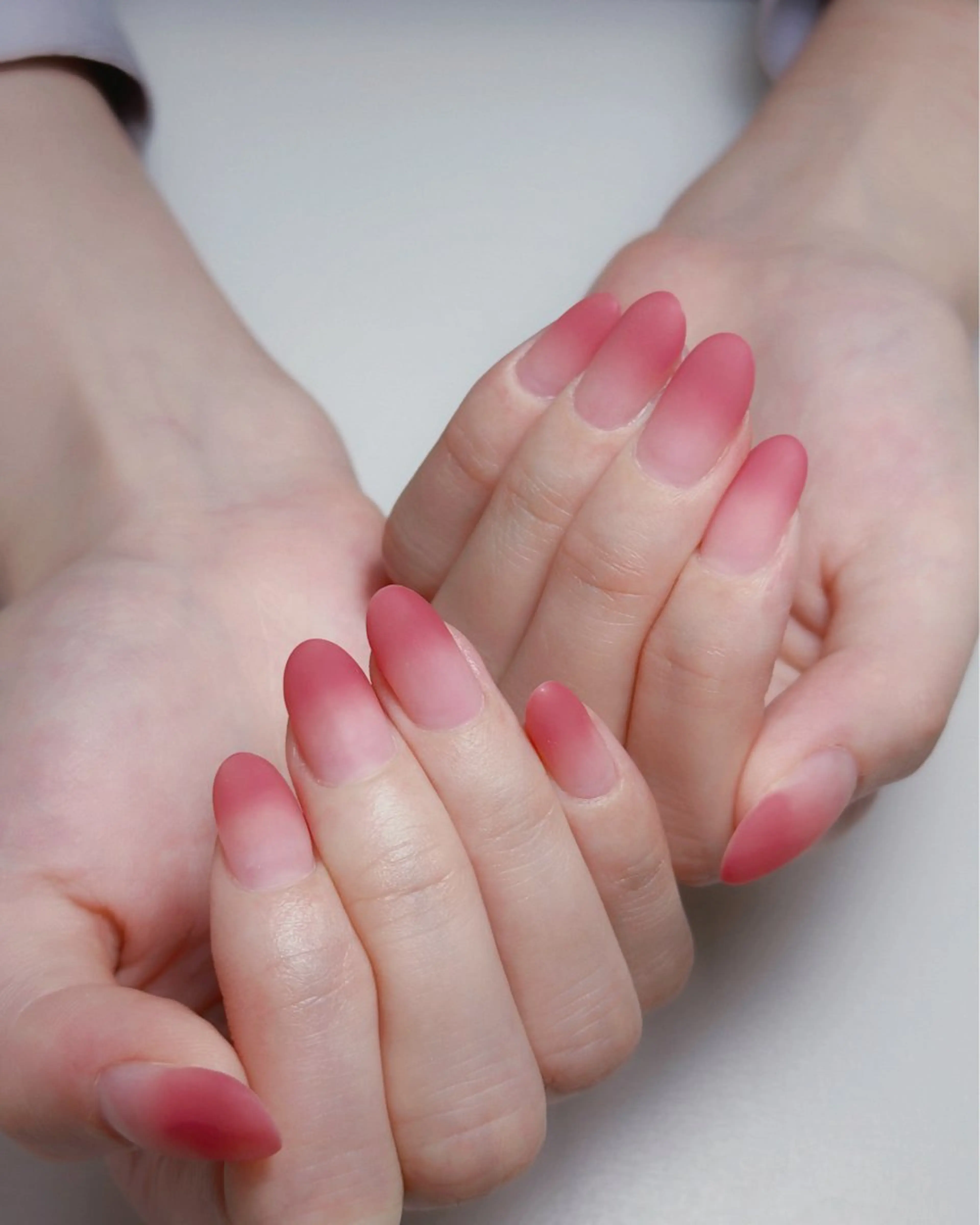 ネイル オーロラネイル 長さ出し フットネイル ラメ(グリッター) ラメグラデーション ハンドネイル 👍thumbs up nail👍のネイルデザイン