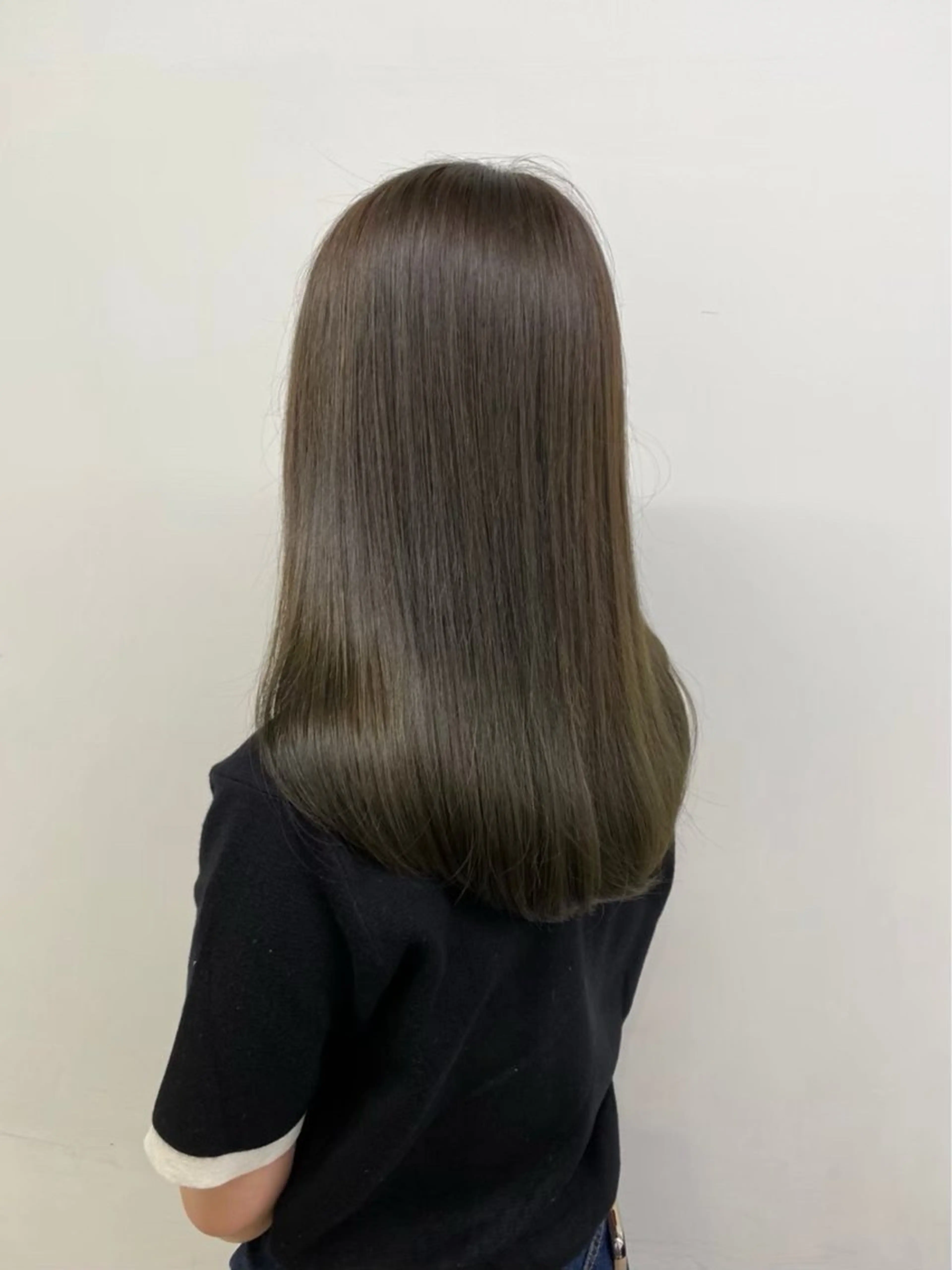 ミディアム カラー ヘアアレンジ ブリーチ 透明感カラー ブリーチなしカラー 💕上野美容師☁ ブリーチ💖サワのヘアスタイル