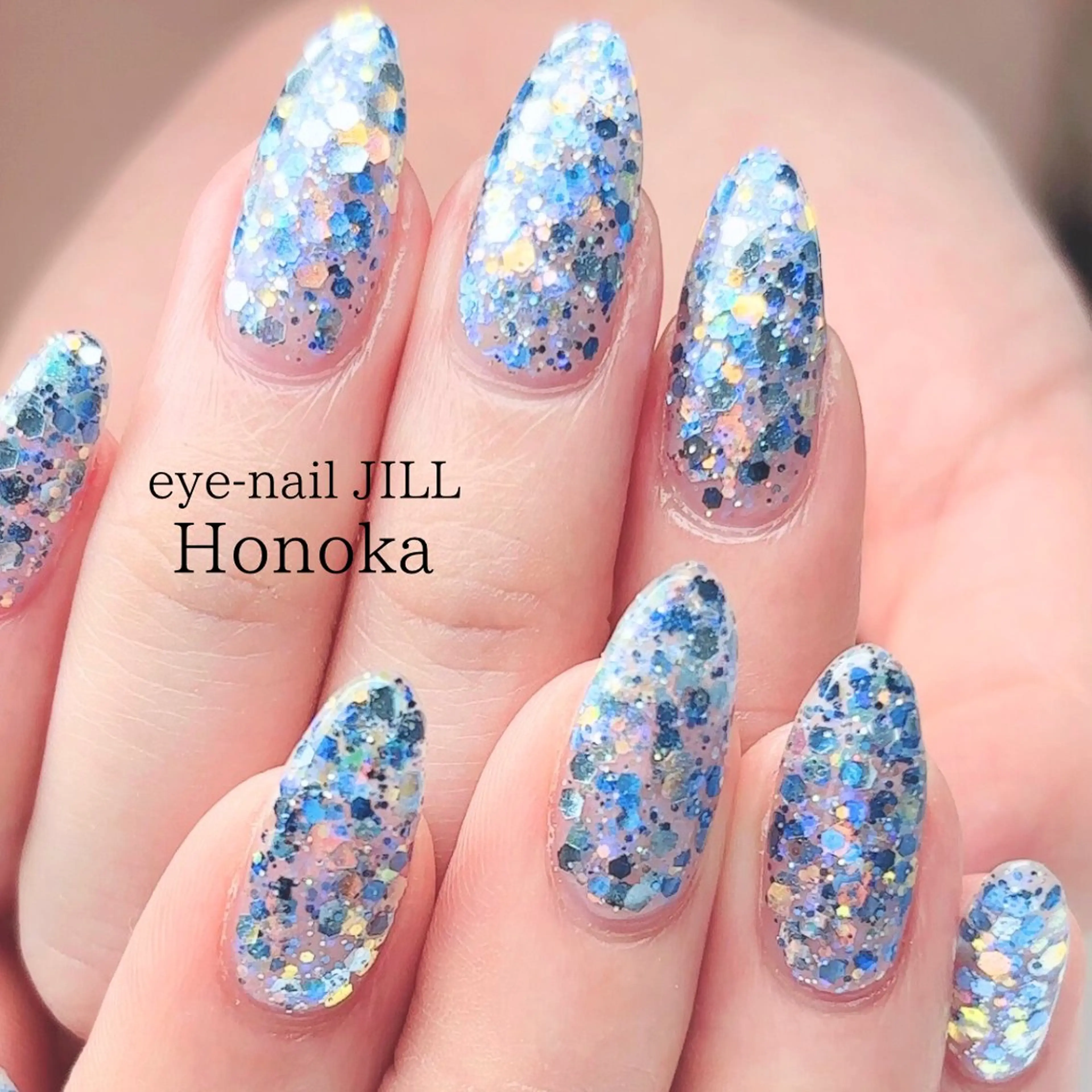 ネイル ブルー ラメ(グリッター) 夏ネイル ハンドネイル JILL Honokaのネイルデザイン