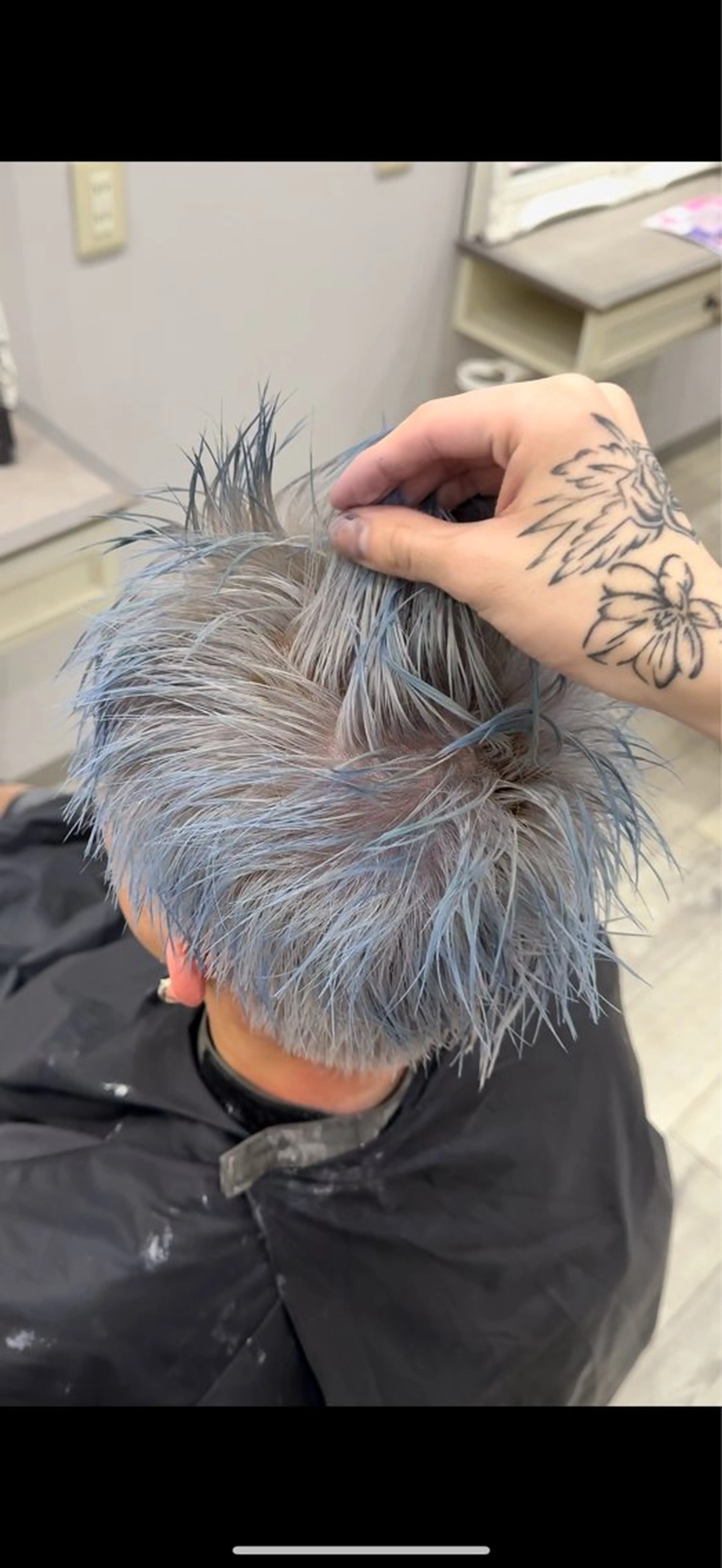 ショート CHROMAN by become所属・RYUKI/ 複雑履歴ハイトーンのヘアスタイル