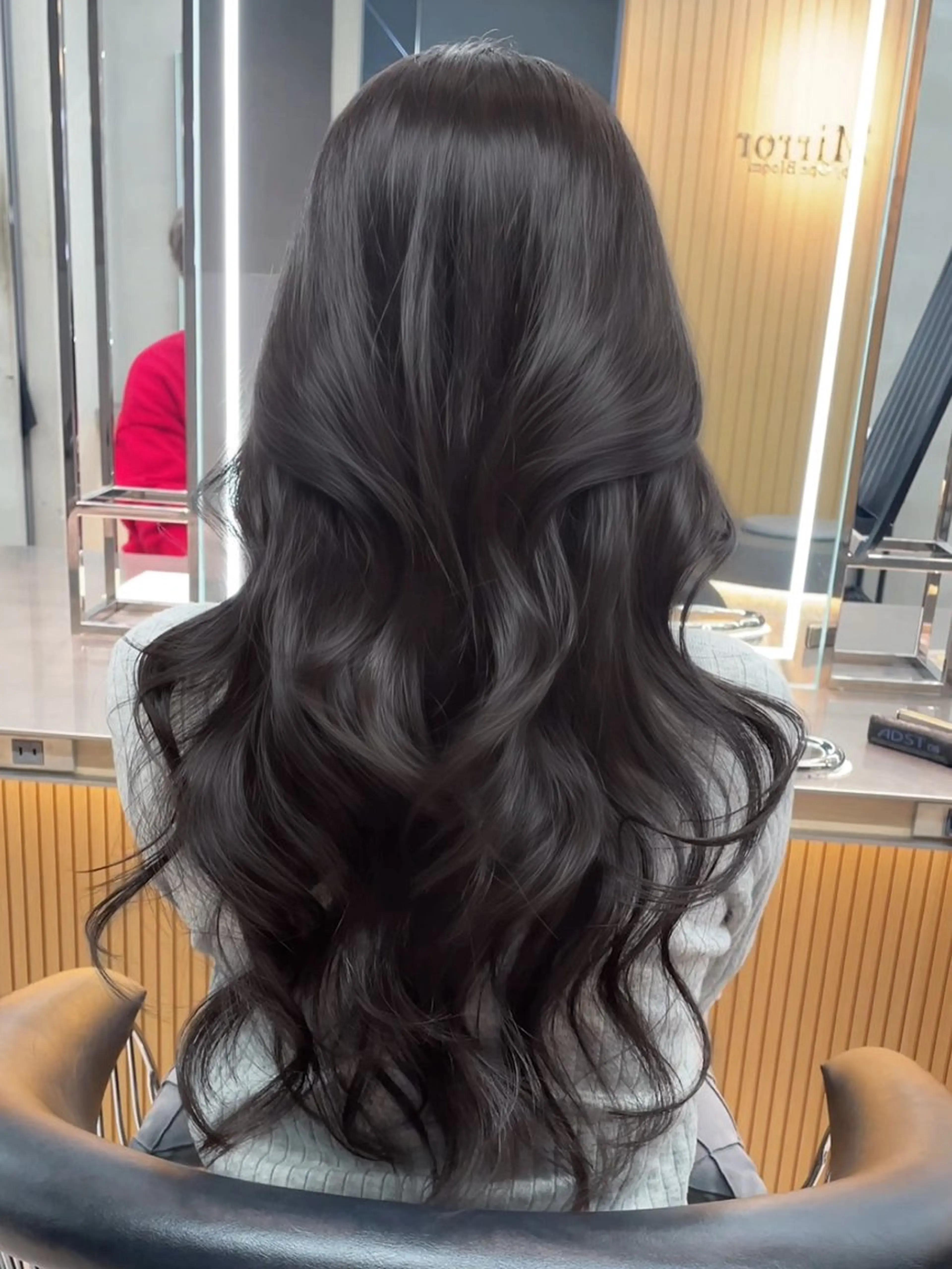 ロング カット ヘアカラー トリートメント ヘッドスパ ヘアセット 韓国ヘア/レイヤー Londエレンのヘアスタイル