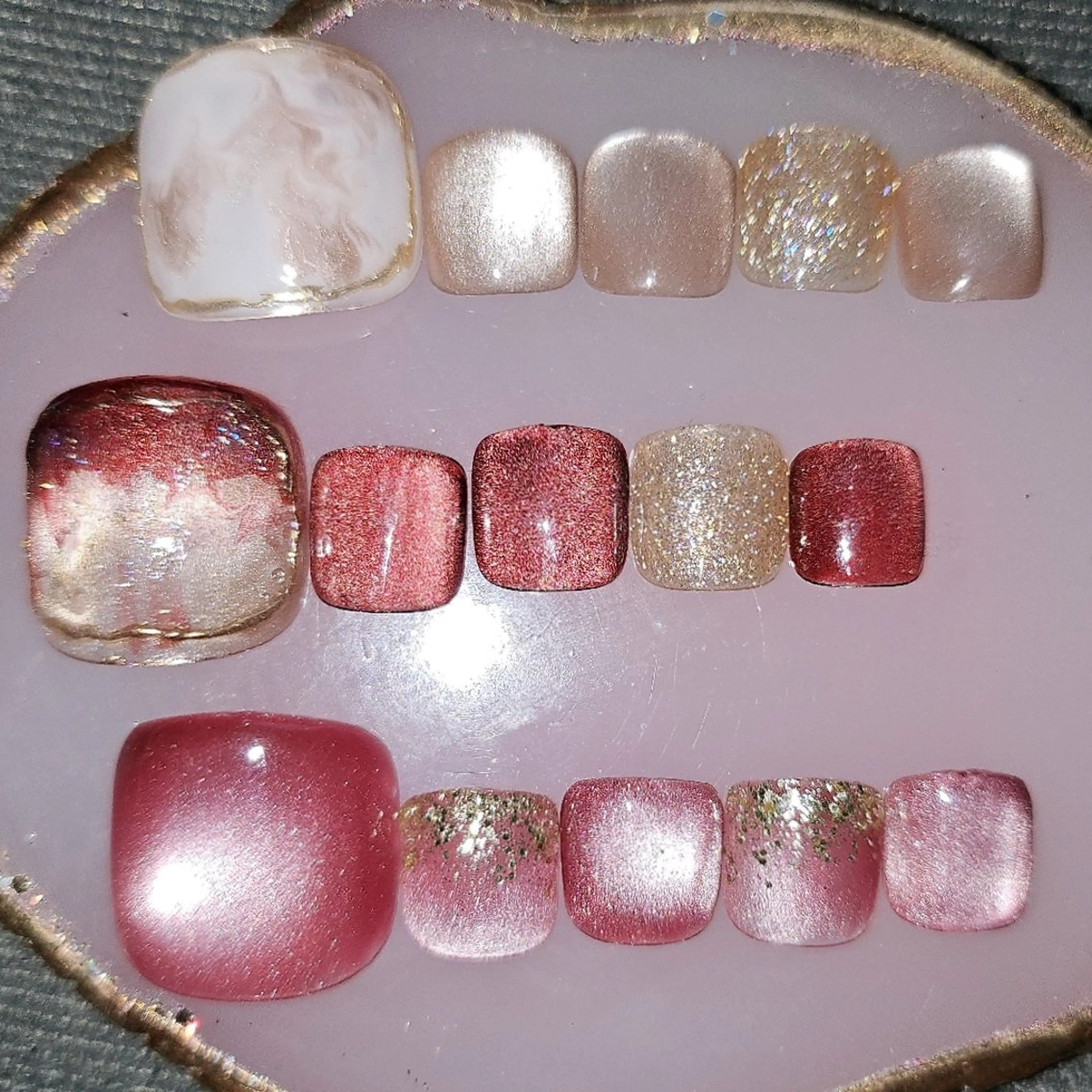 ネイル フラッシュネイル フットネイル マグネットネイル NailSalon LuireYUUNAのネイルデザイン