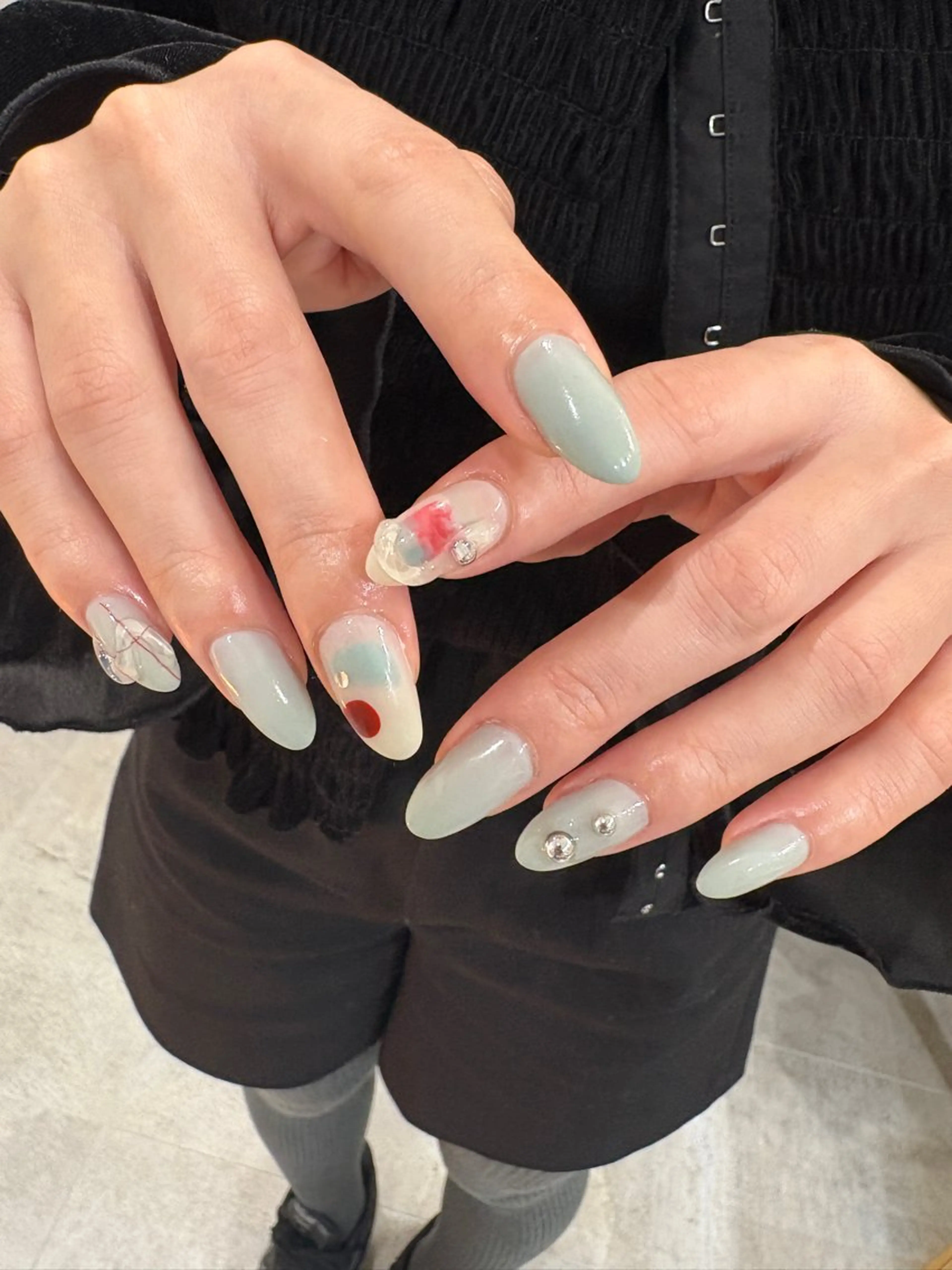 ネイル アートネイル ニュアンスネイル Rlash & r.nail BYα所属・r.nail BYa 菜央のネイルデザイン
