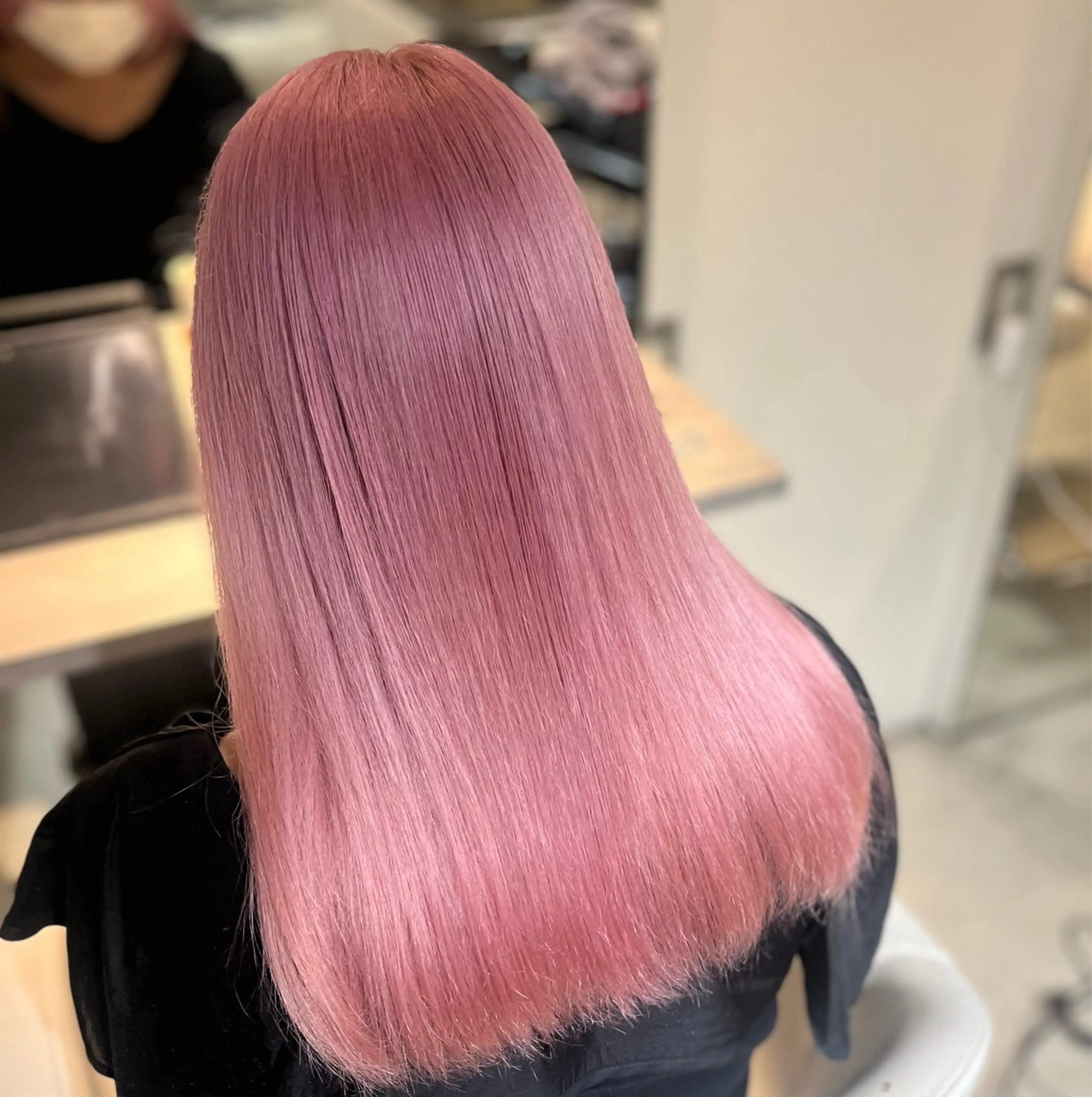 セミロング カラー ブリーチ ピンクカラー ヘアカラー トリートメント 🦋🫧艶髪カラー 🫧🦋あいりのヘアスタイル