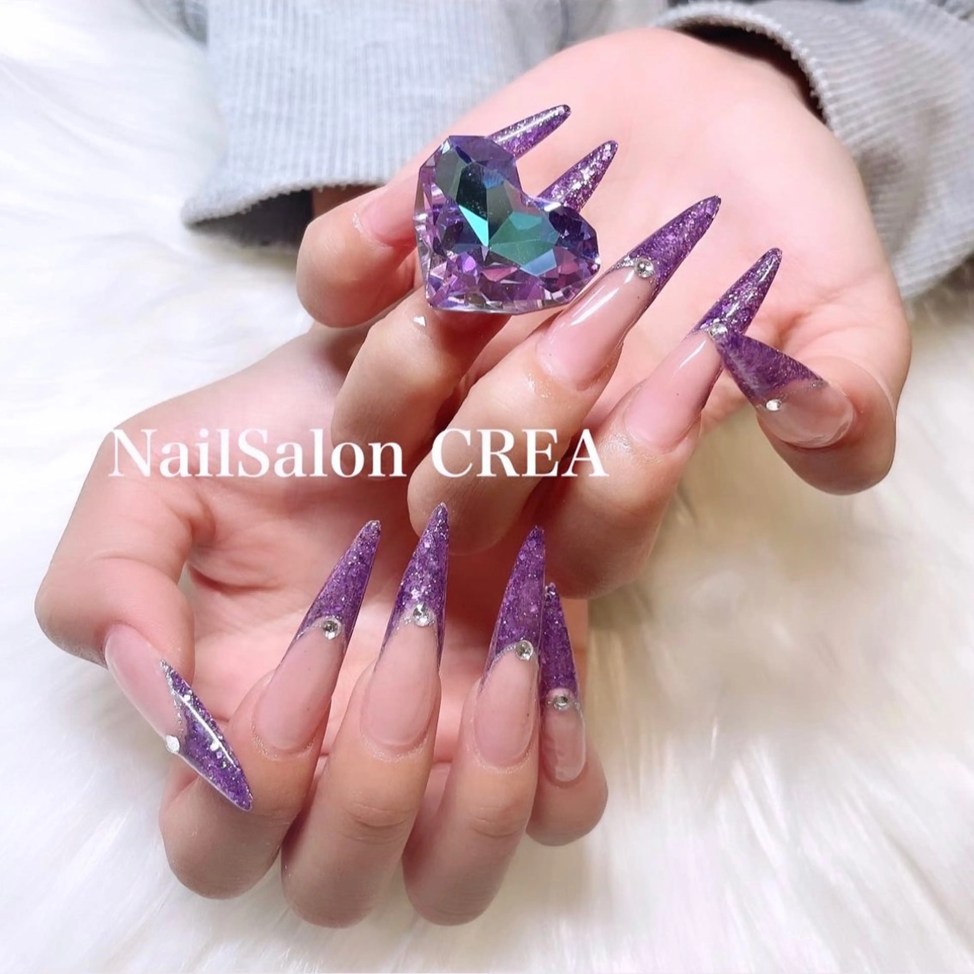 ネイル ロングネイル ストーンネイル ハンドネイル NailSalon CREAのネイルデザイン