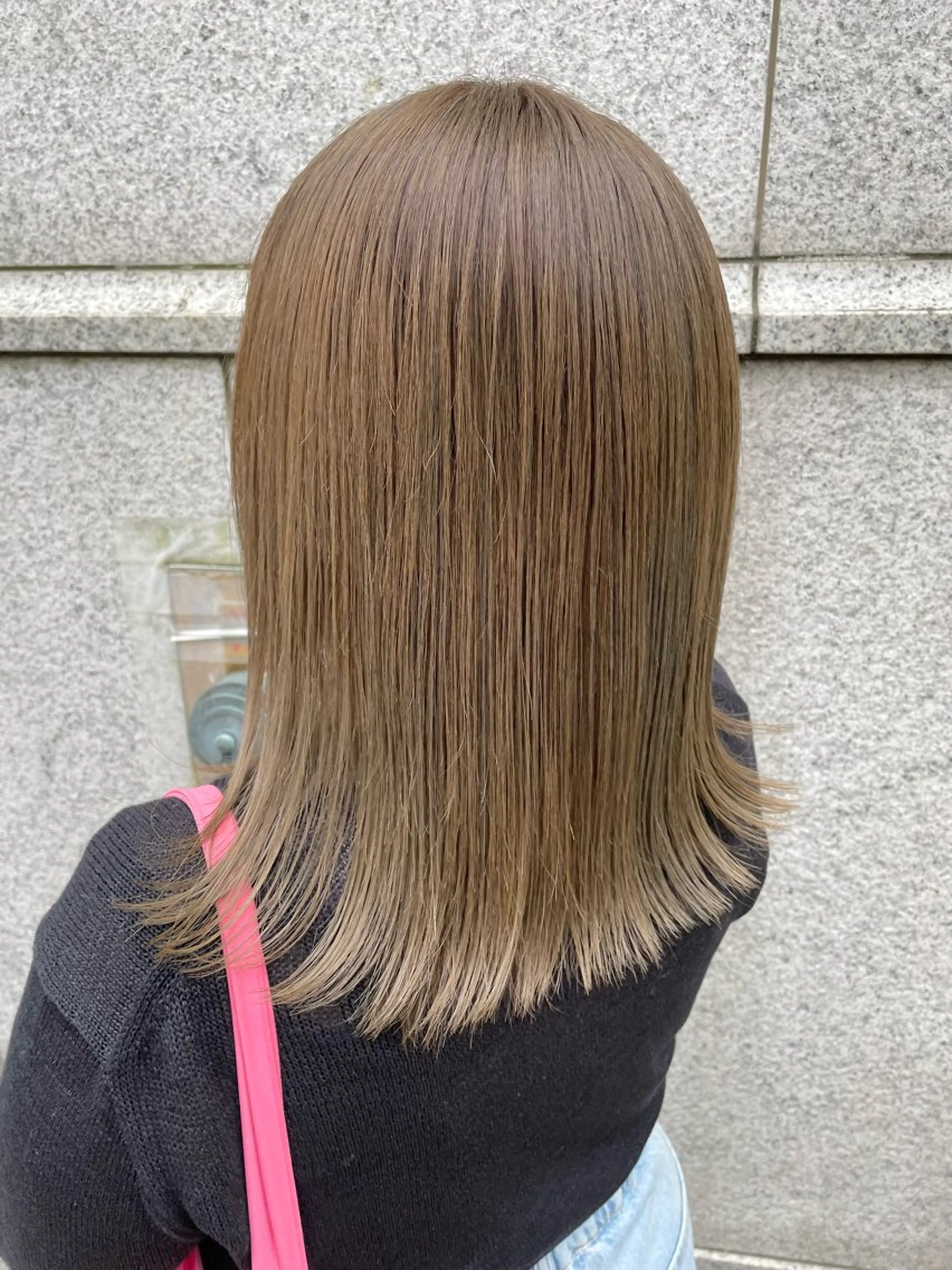 ミディアム カラー カット ヘアカラー トリートメント 大川 美優のヘアスタイル