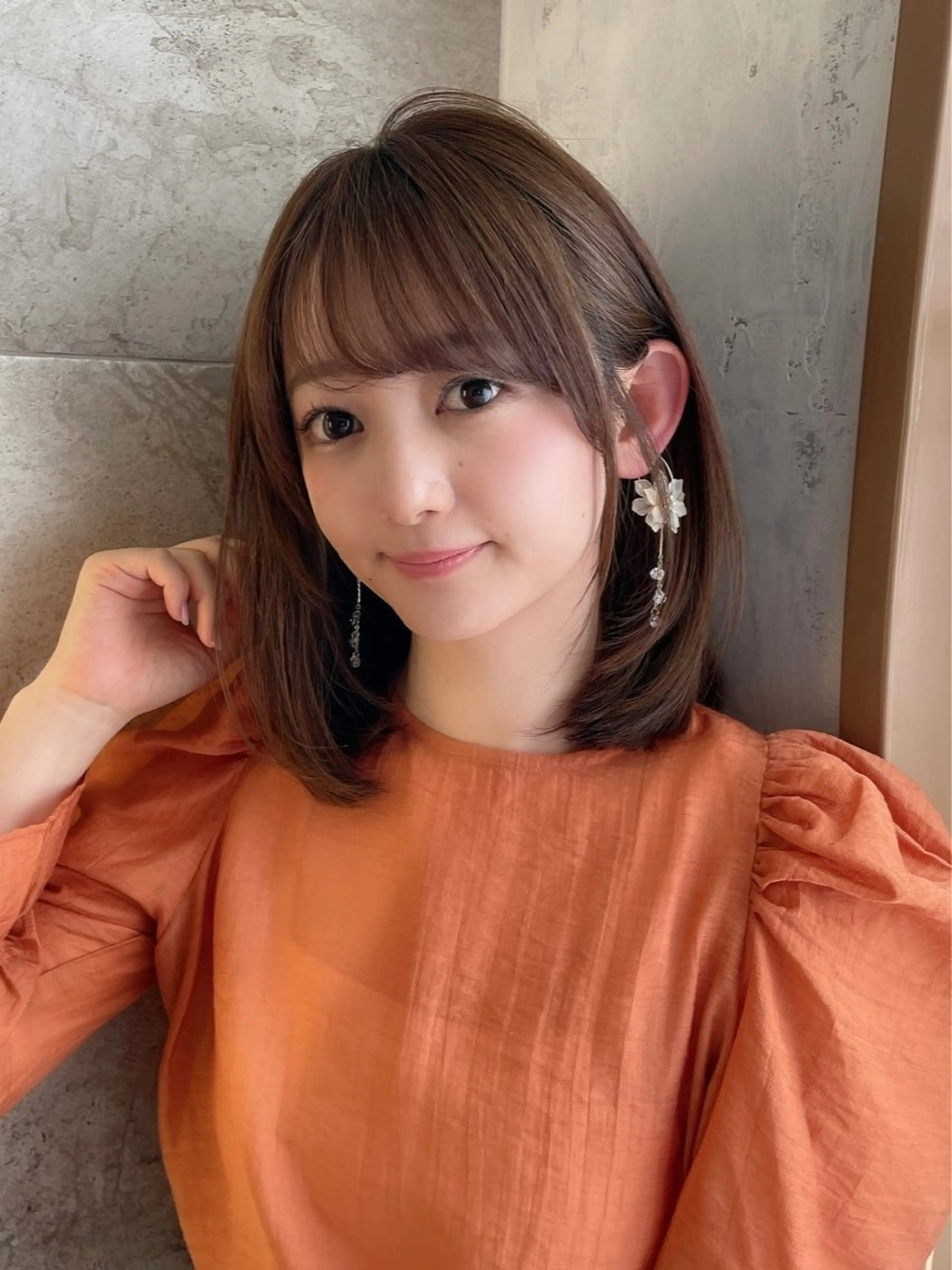 ミディアム カラー カット ヘアカラー トリートメント 酒井 里穂のヘアスタイル