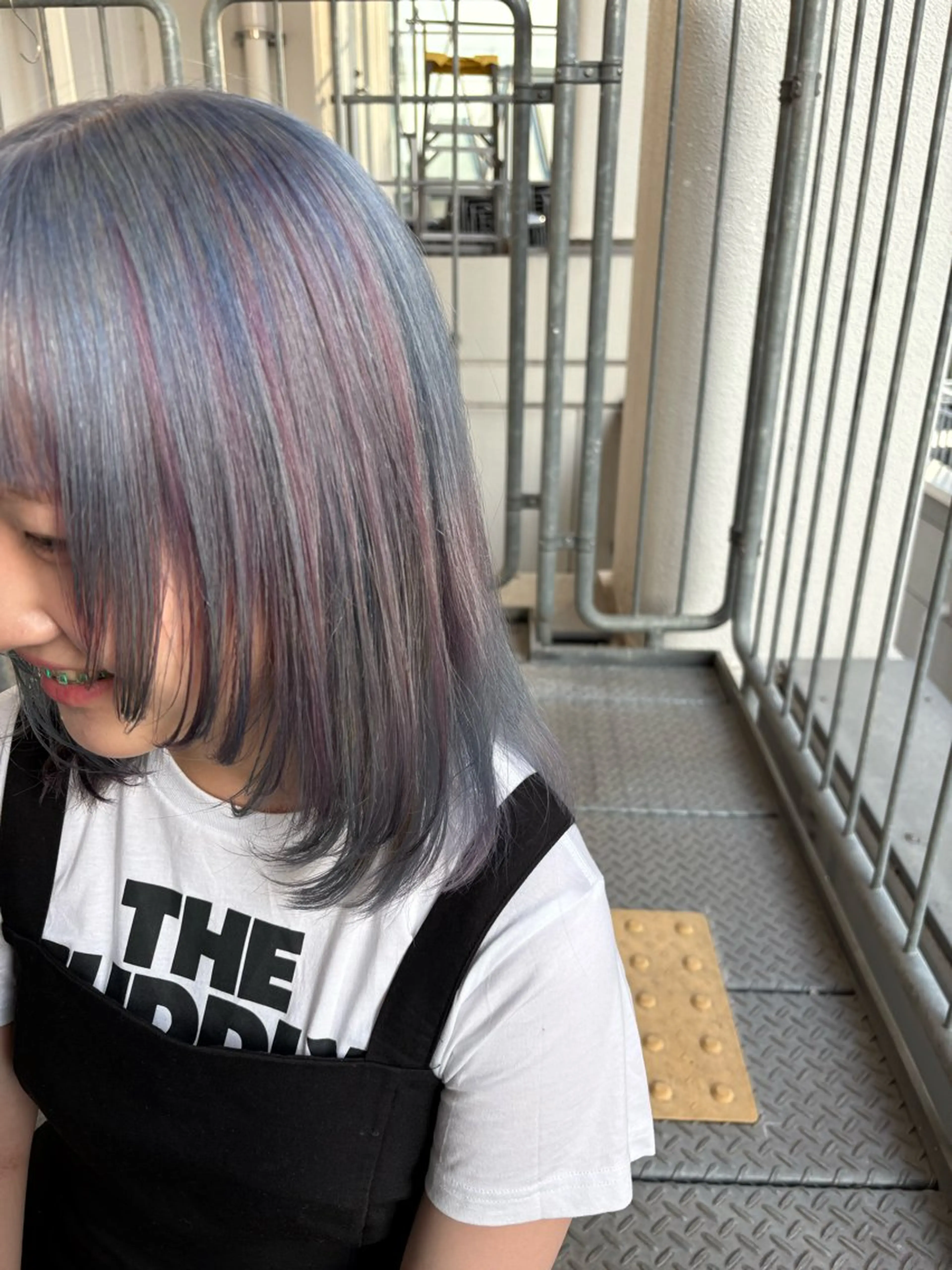 セミロング カラー ヘアカラー トリートメント ハイトーン×デザイン 🪽🫧HIKARIのヘアスタイル