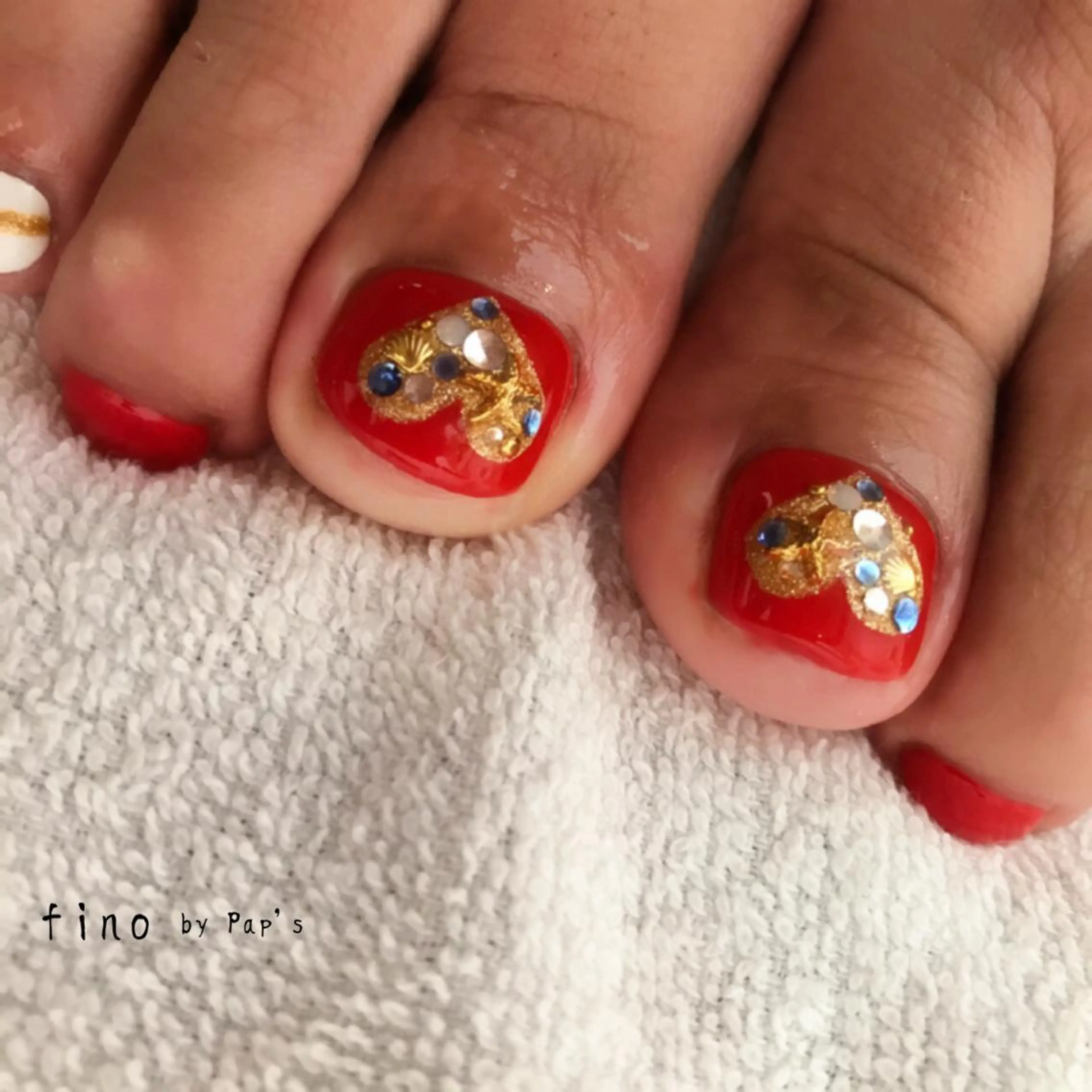 ネイル fino by Pap's所属・西畠 真由美のネイルデザイン