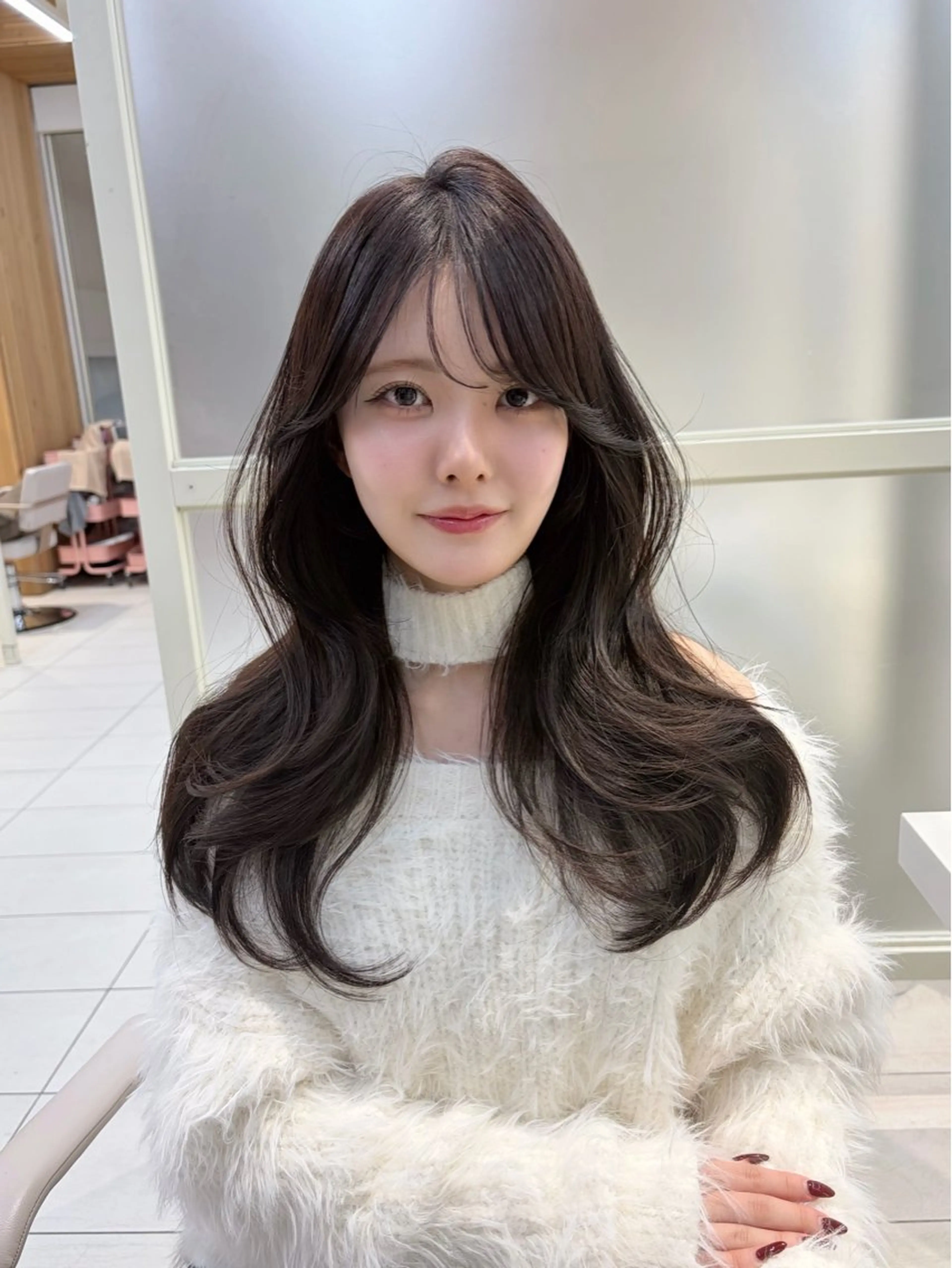 ロング カット ヘアカラー トリートメント oto🎀×美髪× シースルー前髪🤍のヘアスタイル