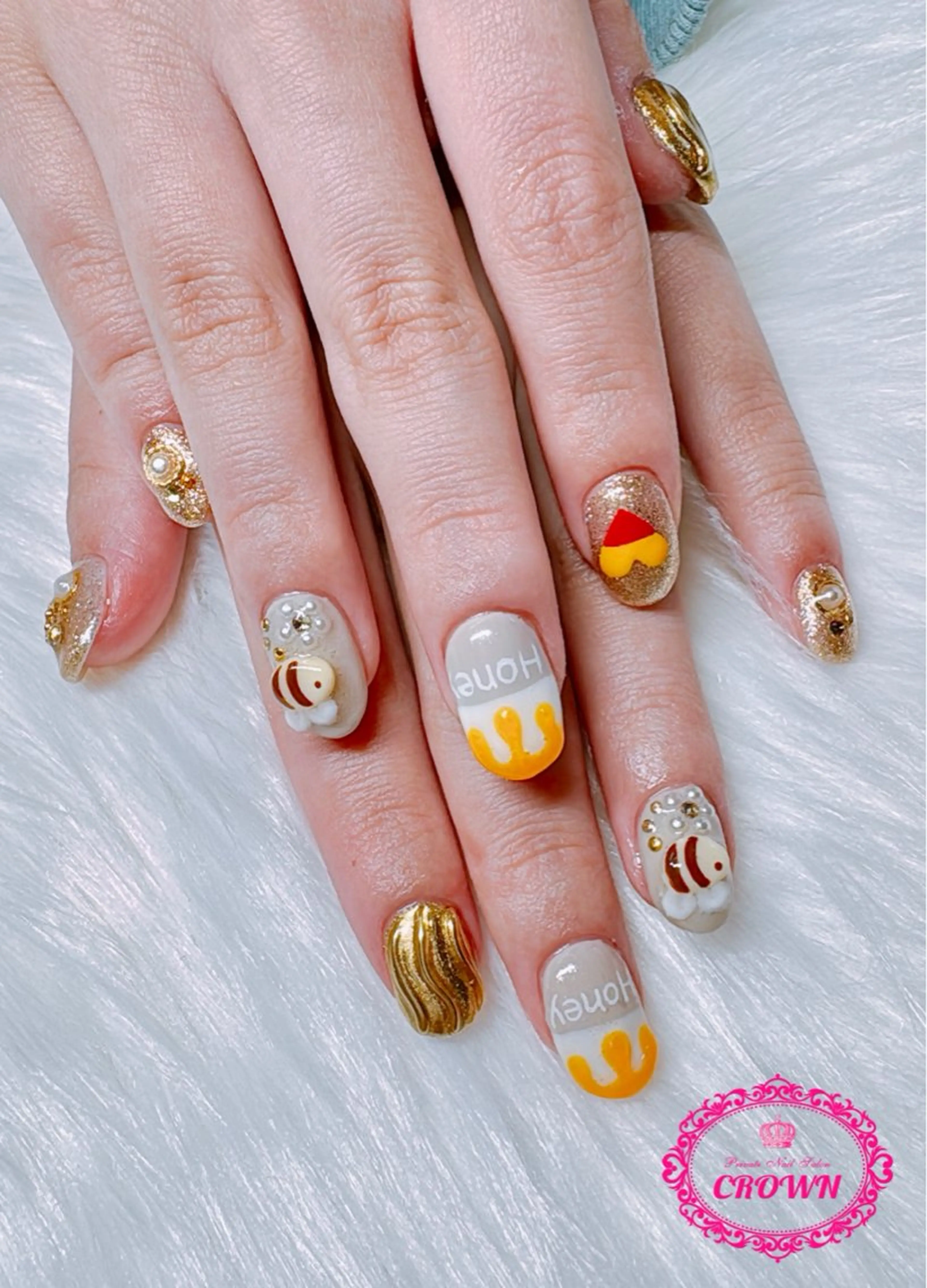 ネイル CROWN プライベートサロンのネイルデザイン