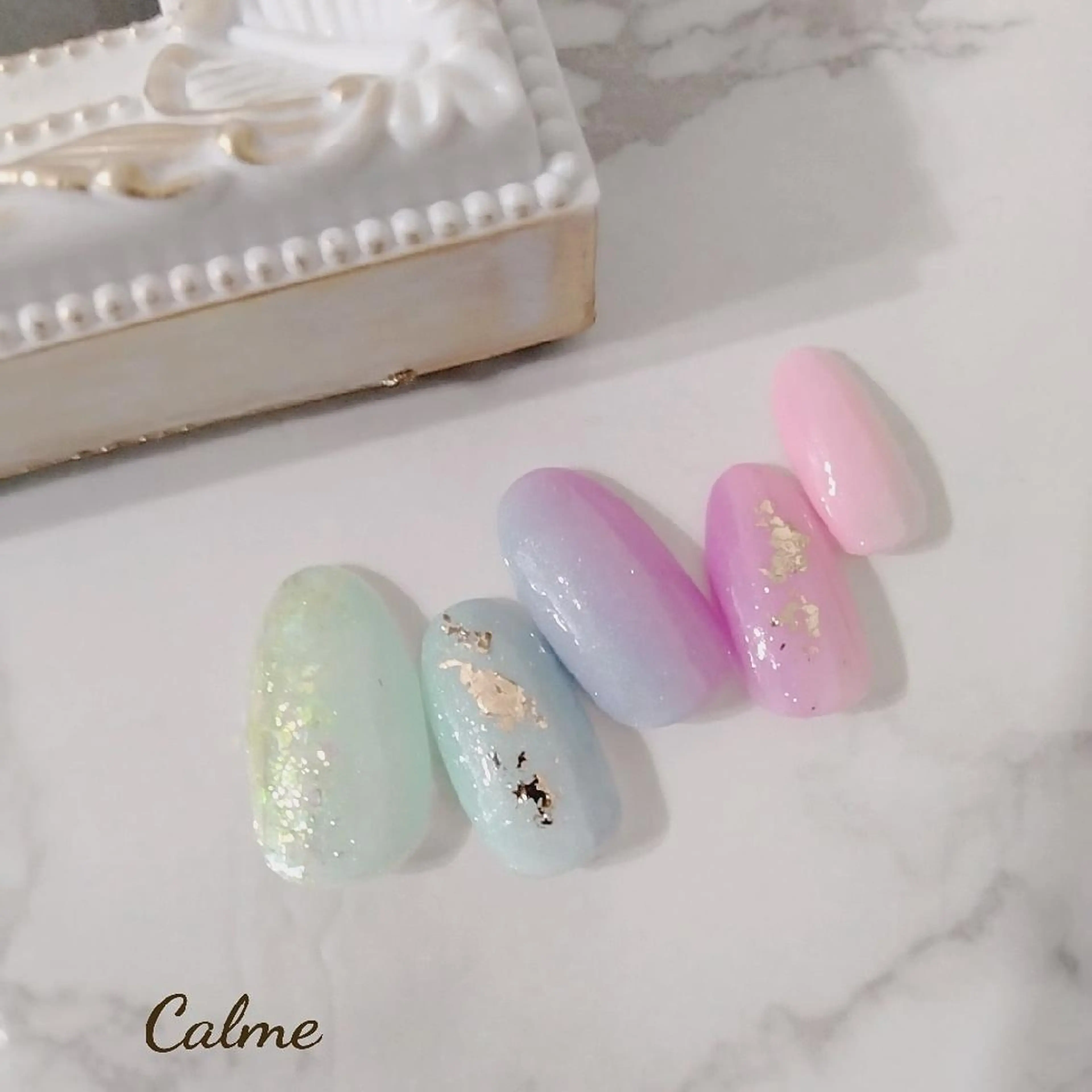 ネイル グラデーション CALME ♡のネイルデザイン