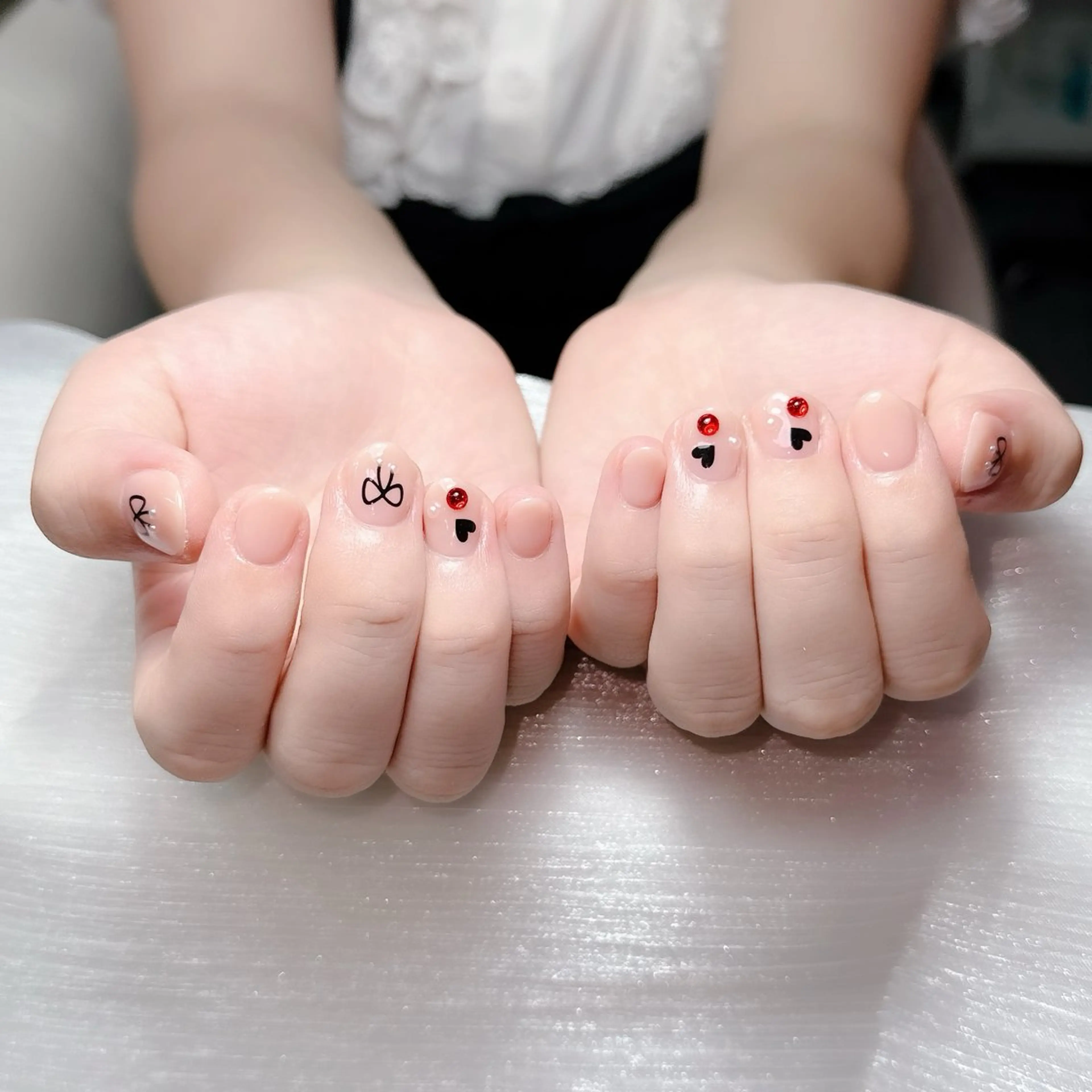 ネイル 長さ出し フレンチネイル 韓国ネイル レース マグネットネイル ハンドネイル nami ナミのネイルデザイン