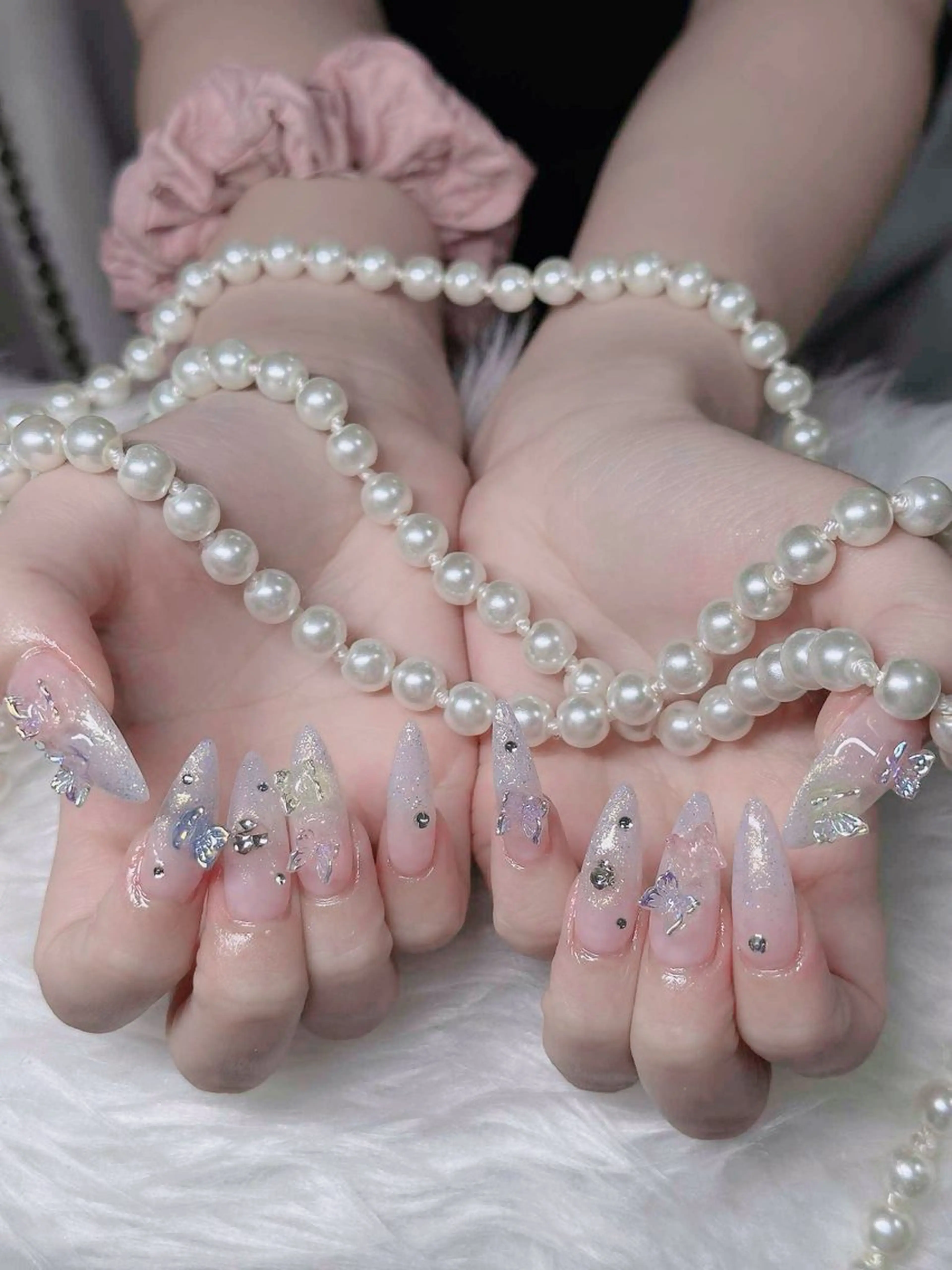 ネイル オーロラネイル フレンチネイル ジェルネイル ハロウィン キラキラネイル ハンドネイル H.baby Nail Salonのネイルデザイン