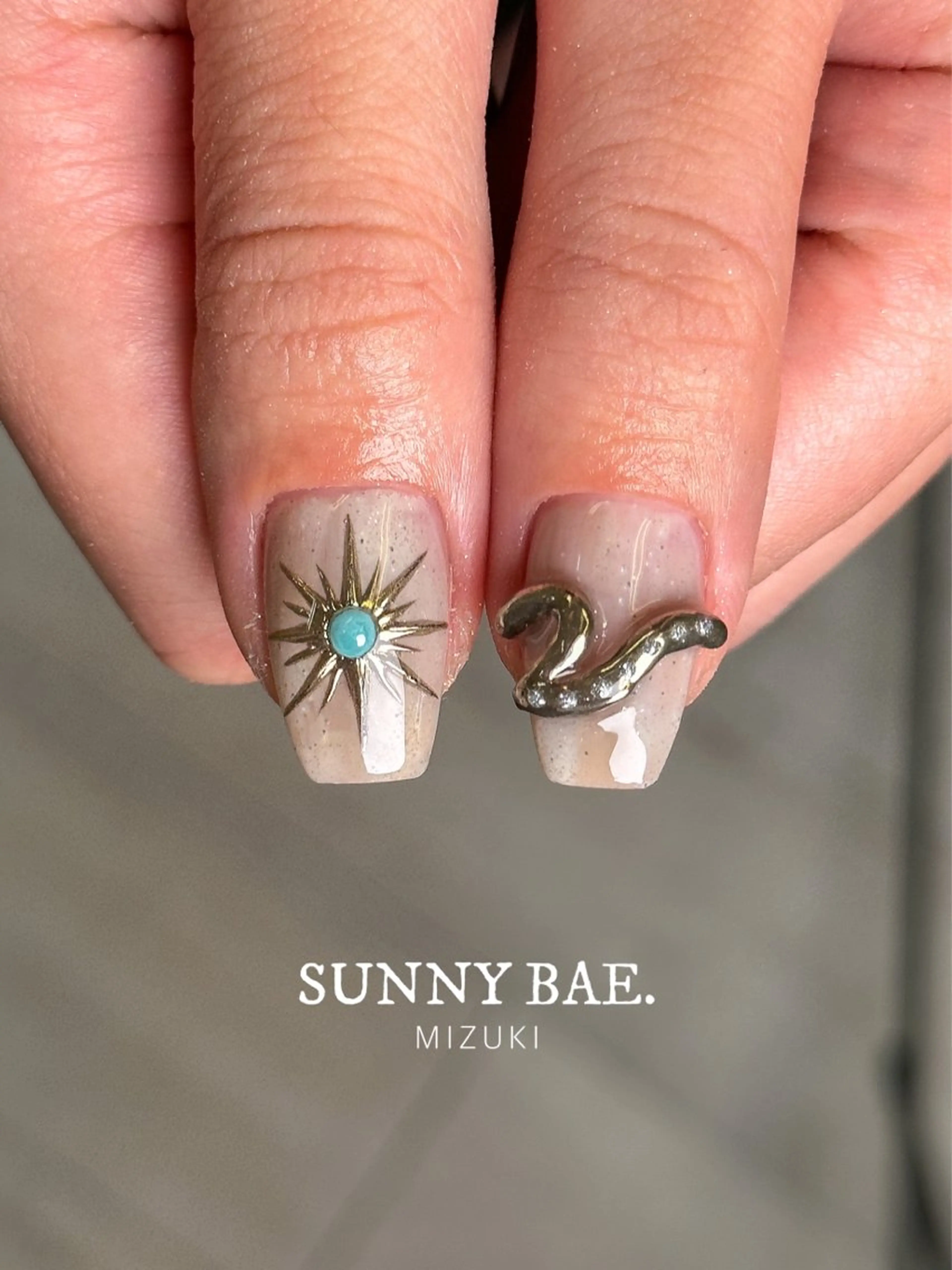 ネイル ジェルネイル 夏ネイル SUNNY BAE. 🌼MIZUKIのネイルデザイン