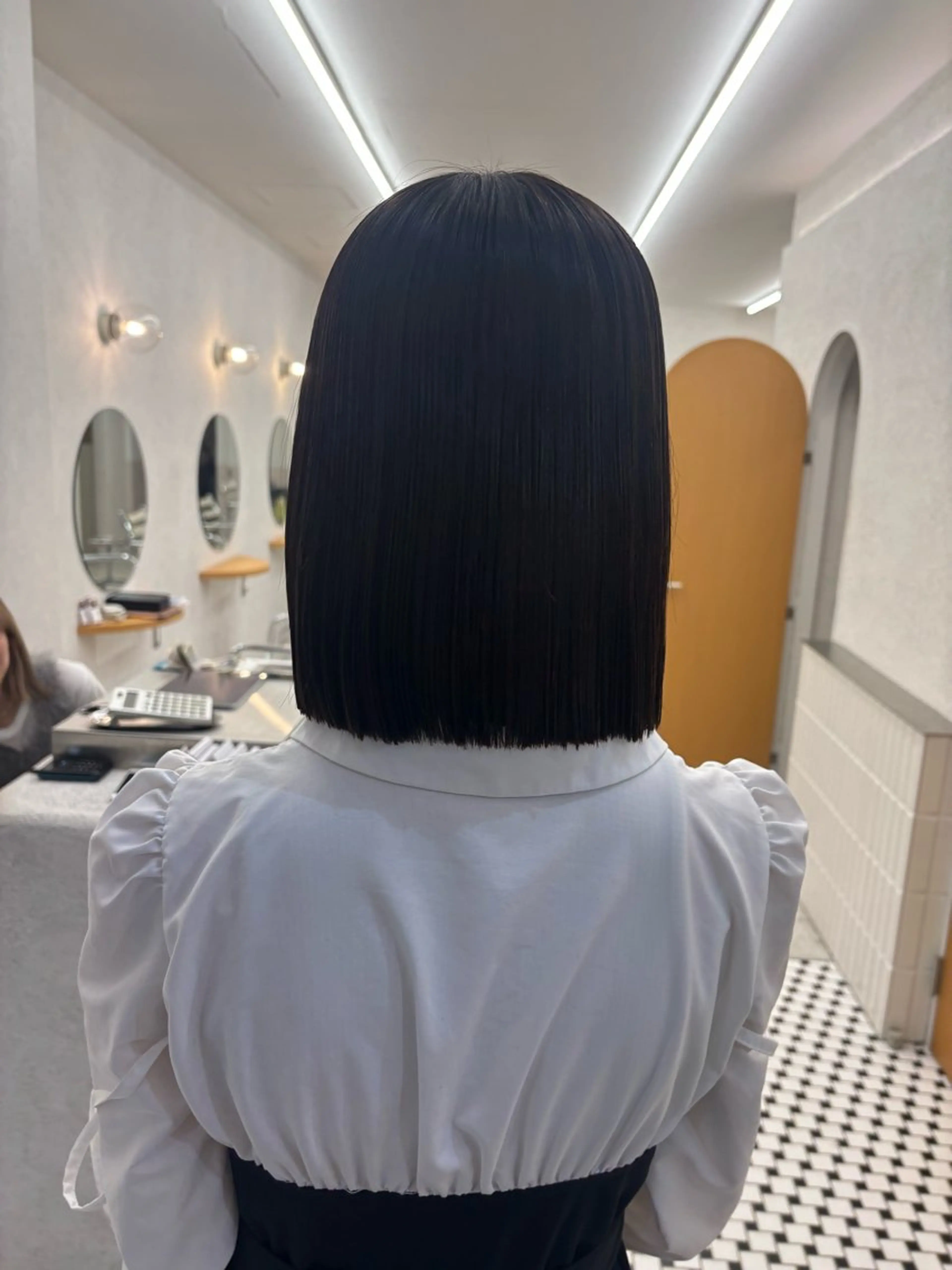 ミディアム カット ヘアカラー リン🔔ボブ cut ベージュカラー🤎のヘアスタイル