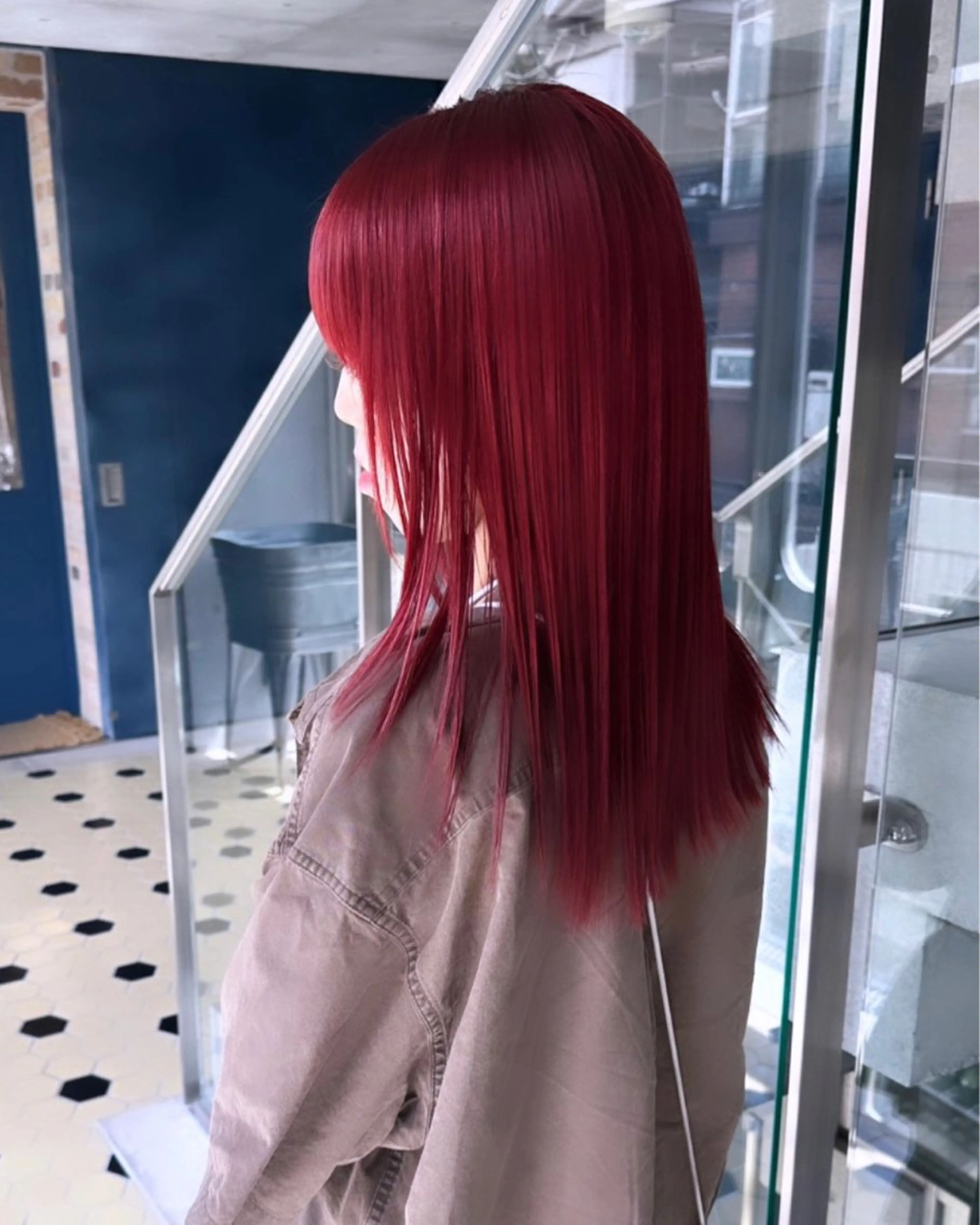 セミロング カラー ヘアアレンジ メンズ 抜きっぱなしブロンド ササキカズマのヘアスタイル