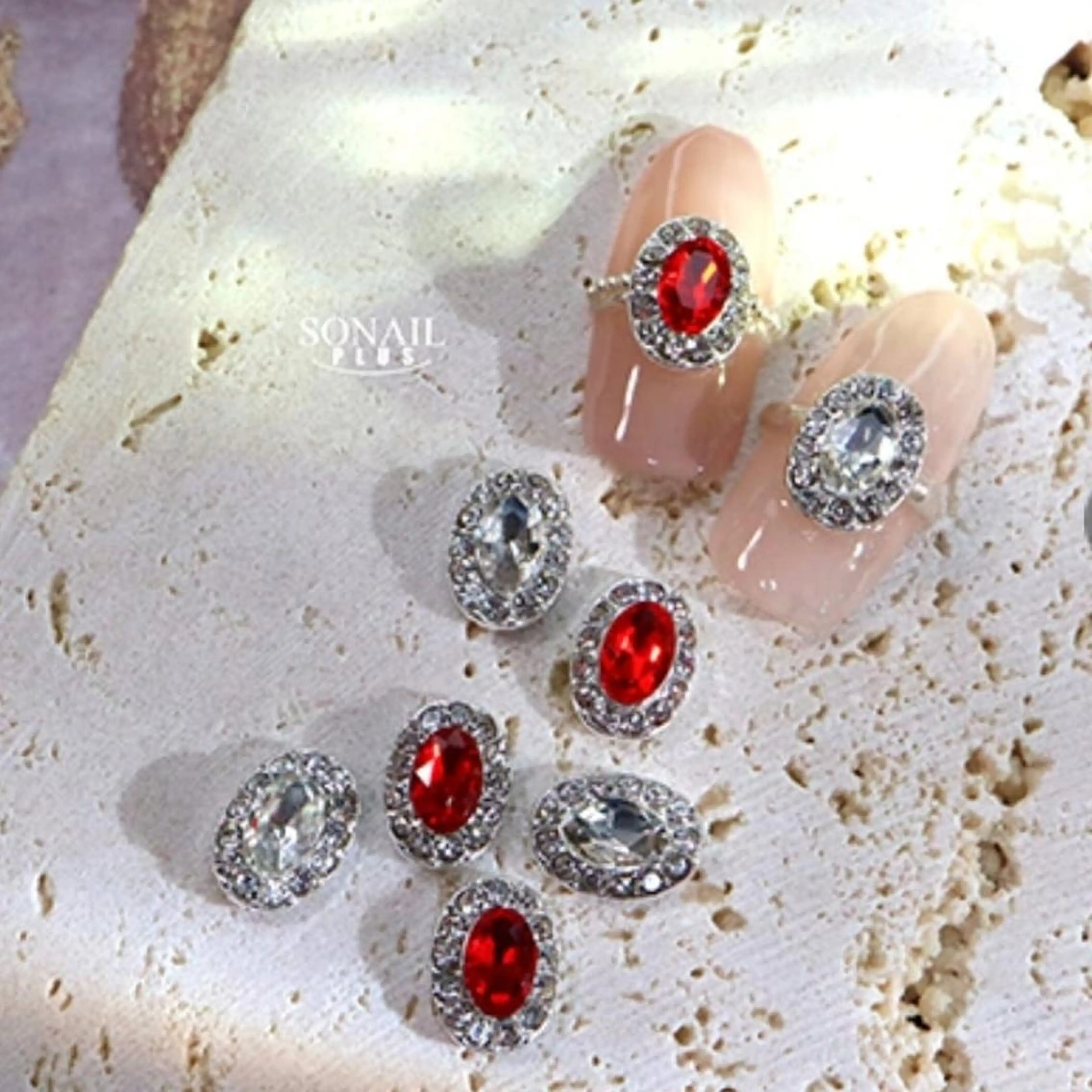 ネイル ストーンネイル ハンドネイル ネイルサロンほっこり kanaのネイルデザイン