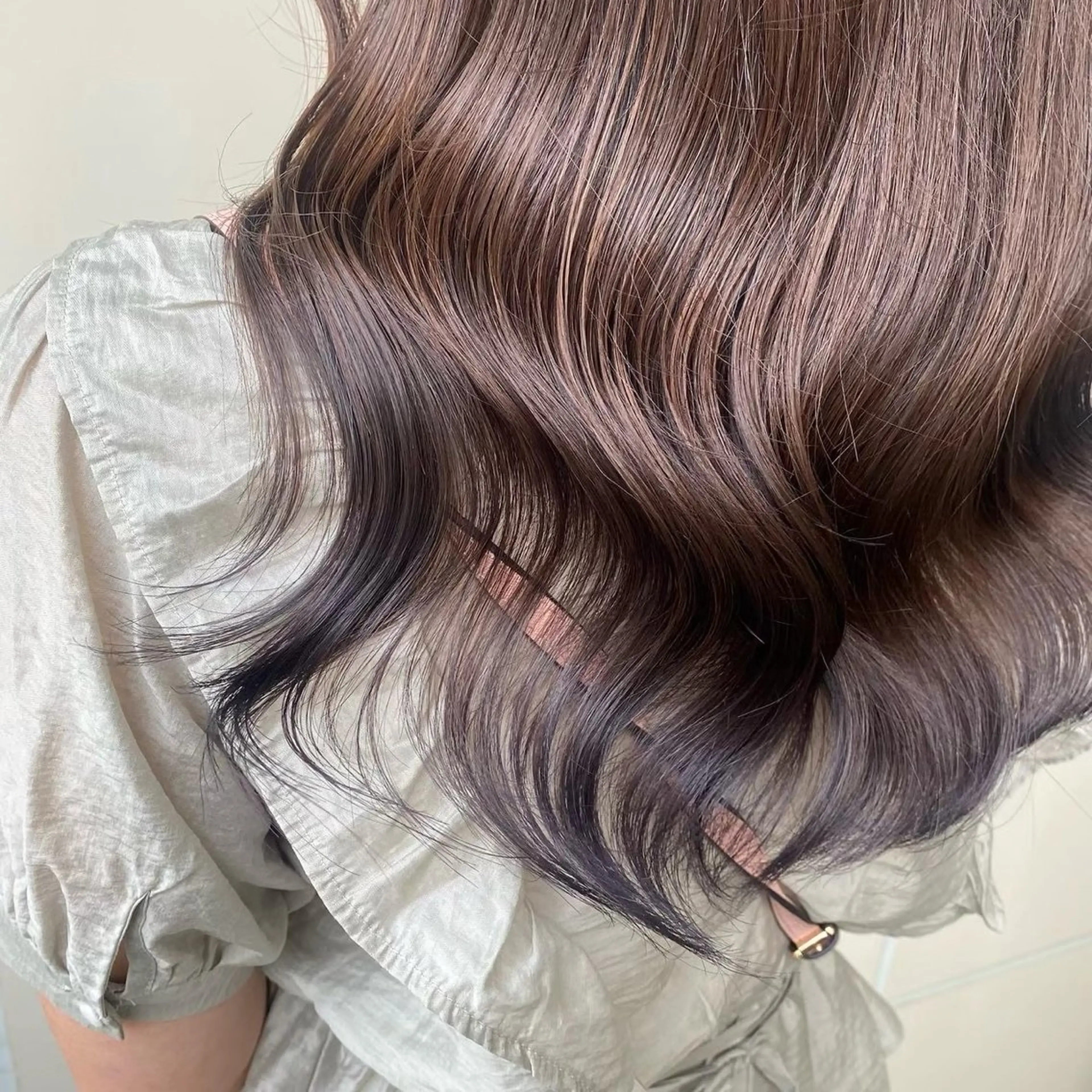 ロング カラー 羽エクステ/シール エクステ/横浜駅5分のヘアスタイル