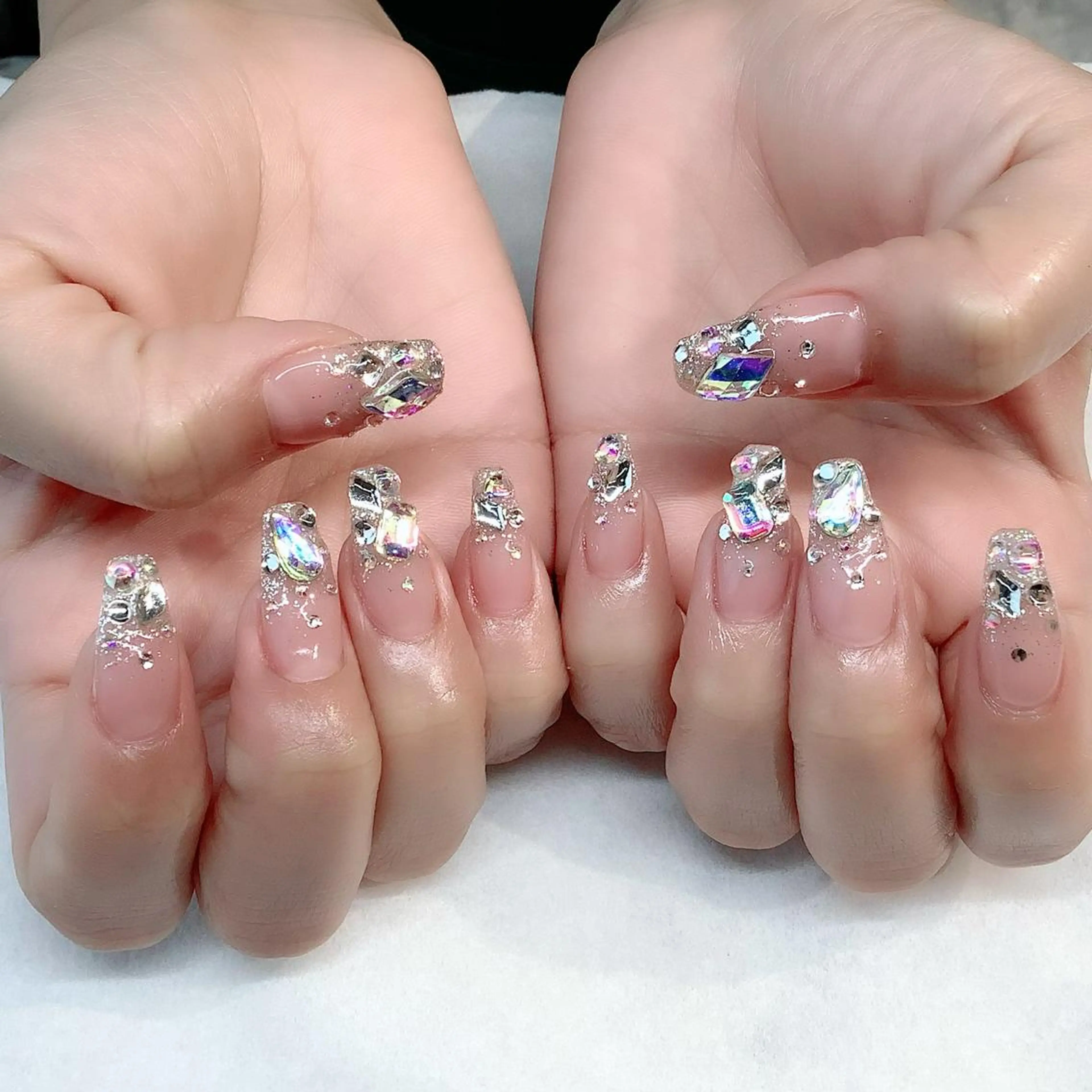 ネイル ハンドネイル 💎🐰 saki. m 🐰💎のネイルデザイン