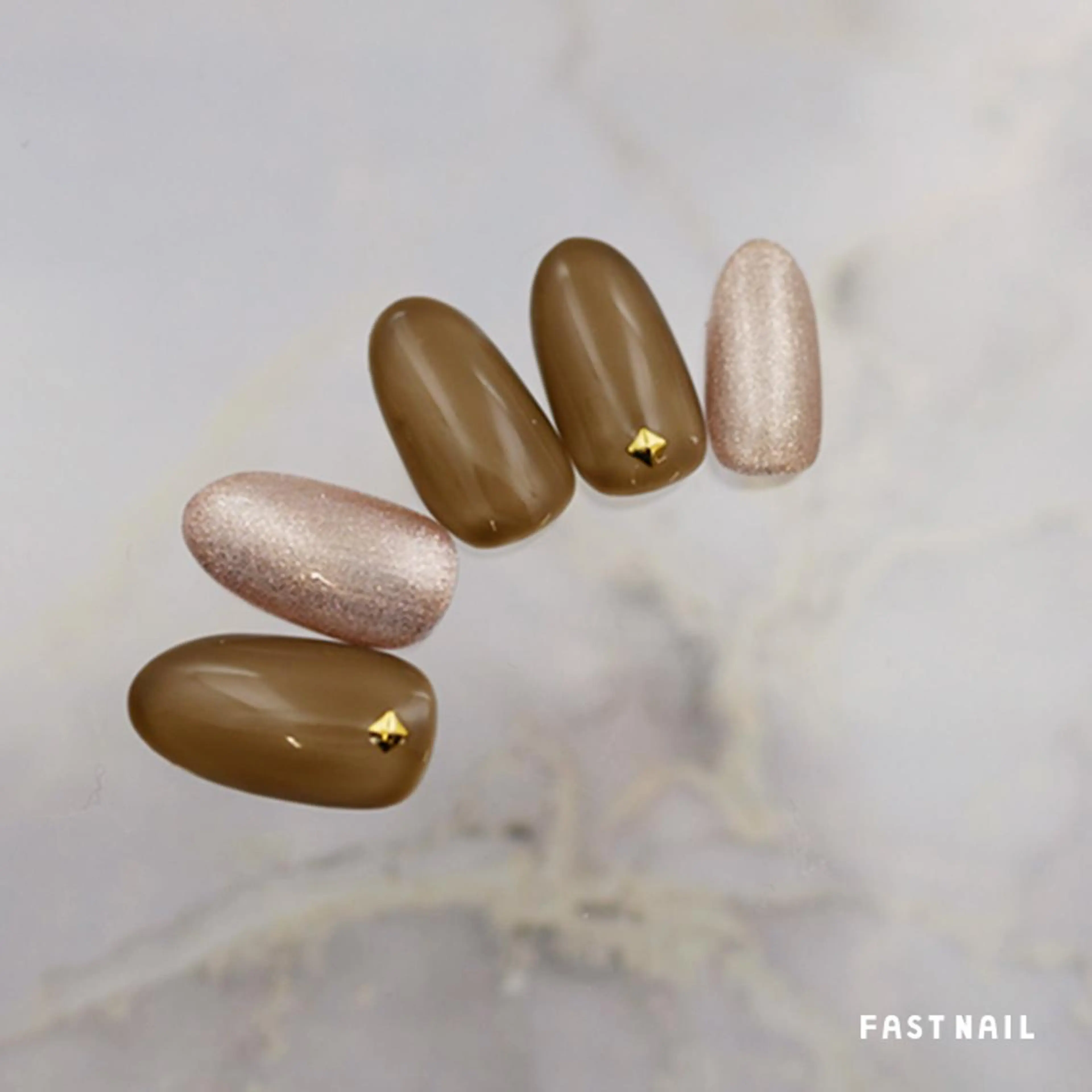 ネイル シンプルネイル ファストネイル ロコ 春日のネイルデザイン