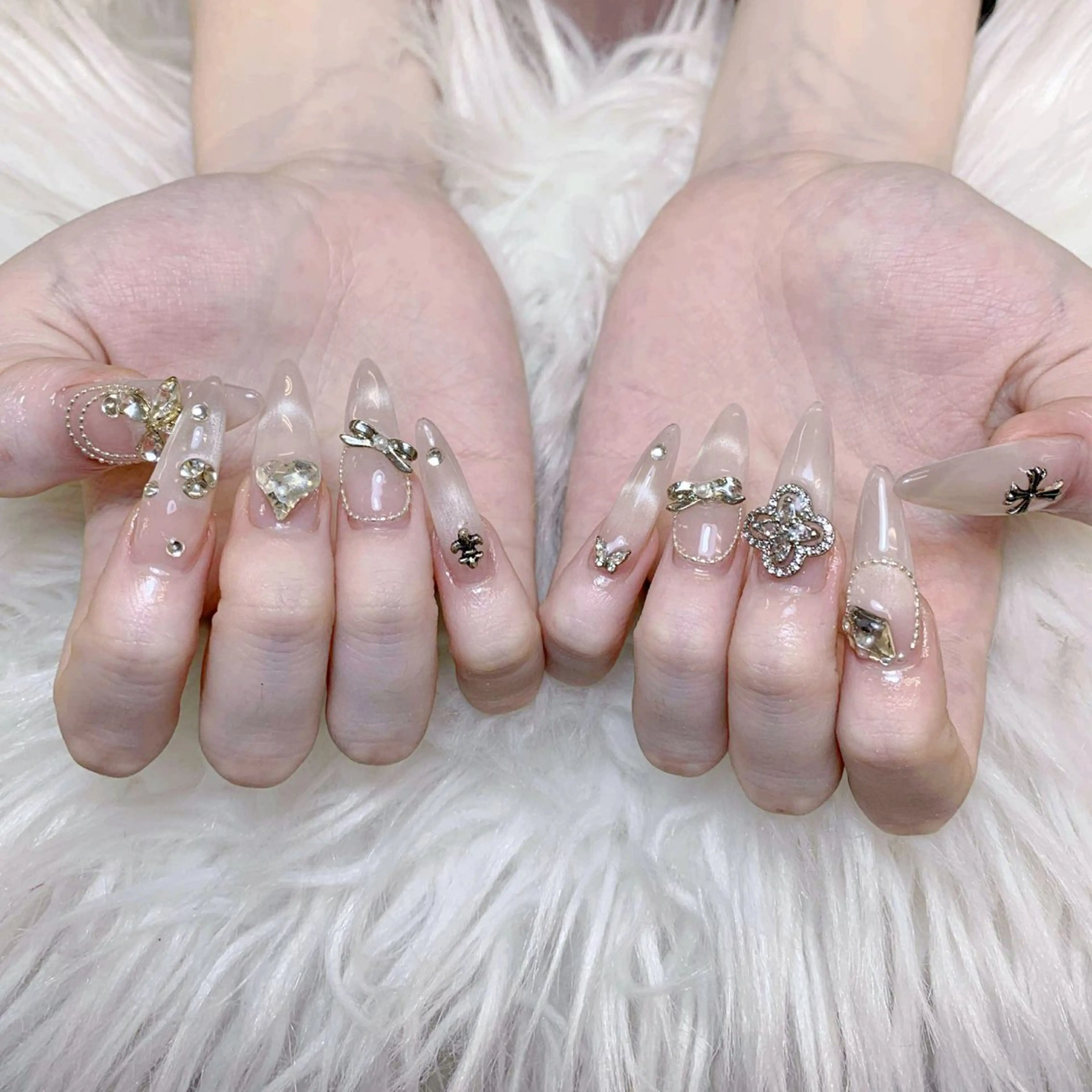 ネイル ハンドネイル ハンドケア Anh Nail 歌舞伎町のネイルデザイン