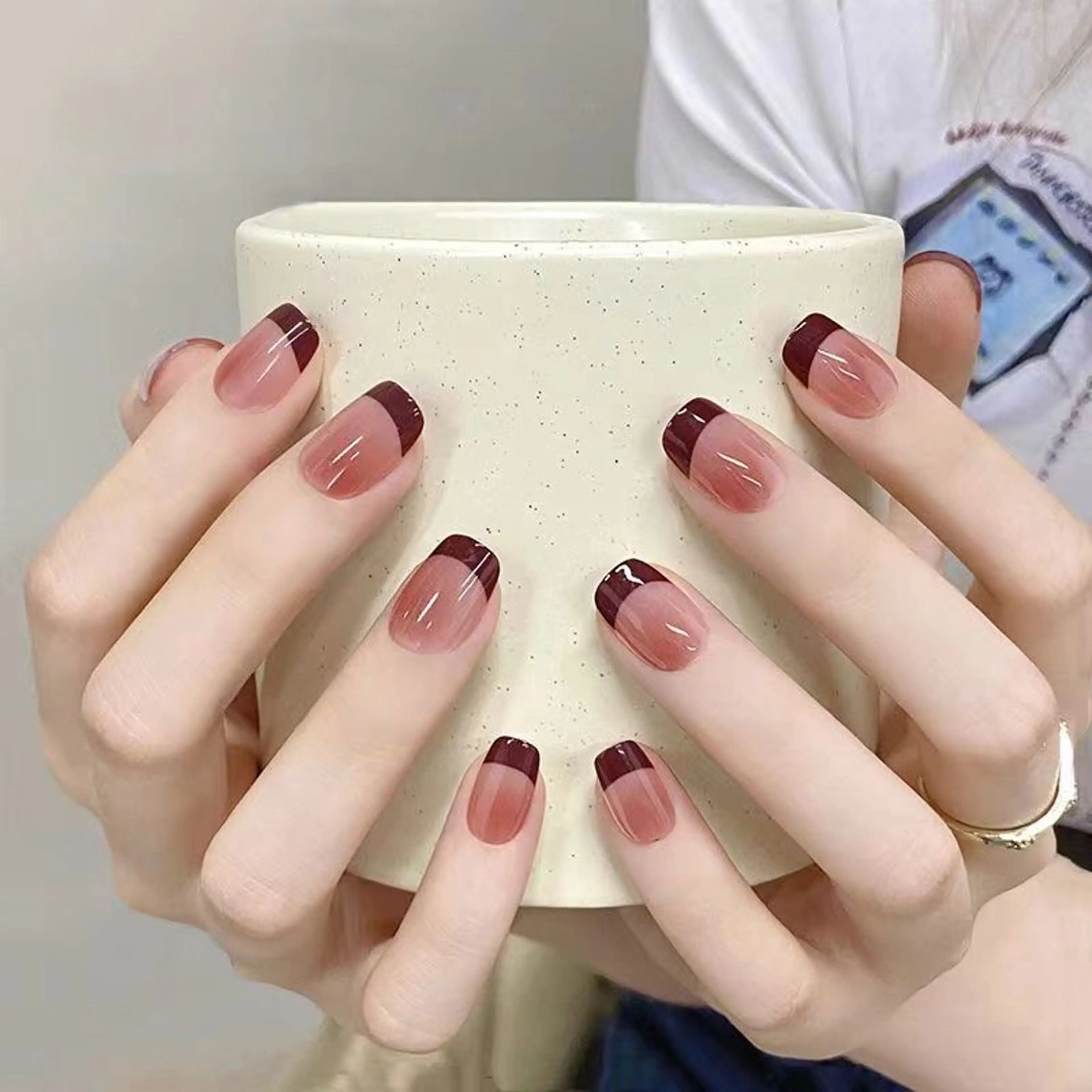 ネイル 菲菲ネイルサロン所属・FJ ネイルサロンのネイルデザイン