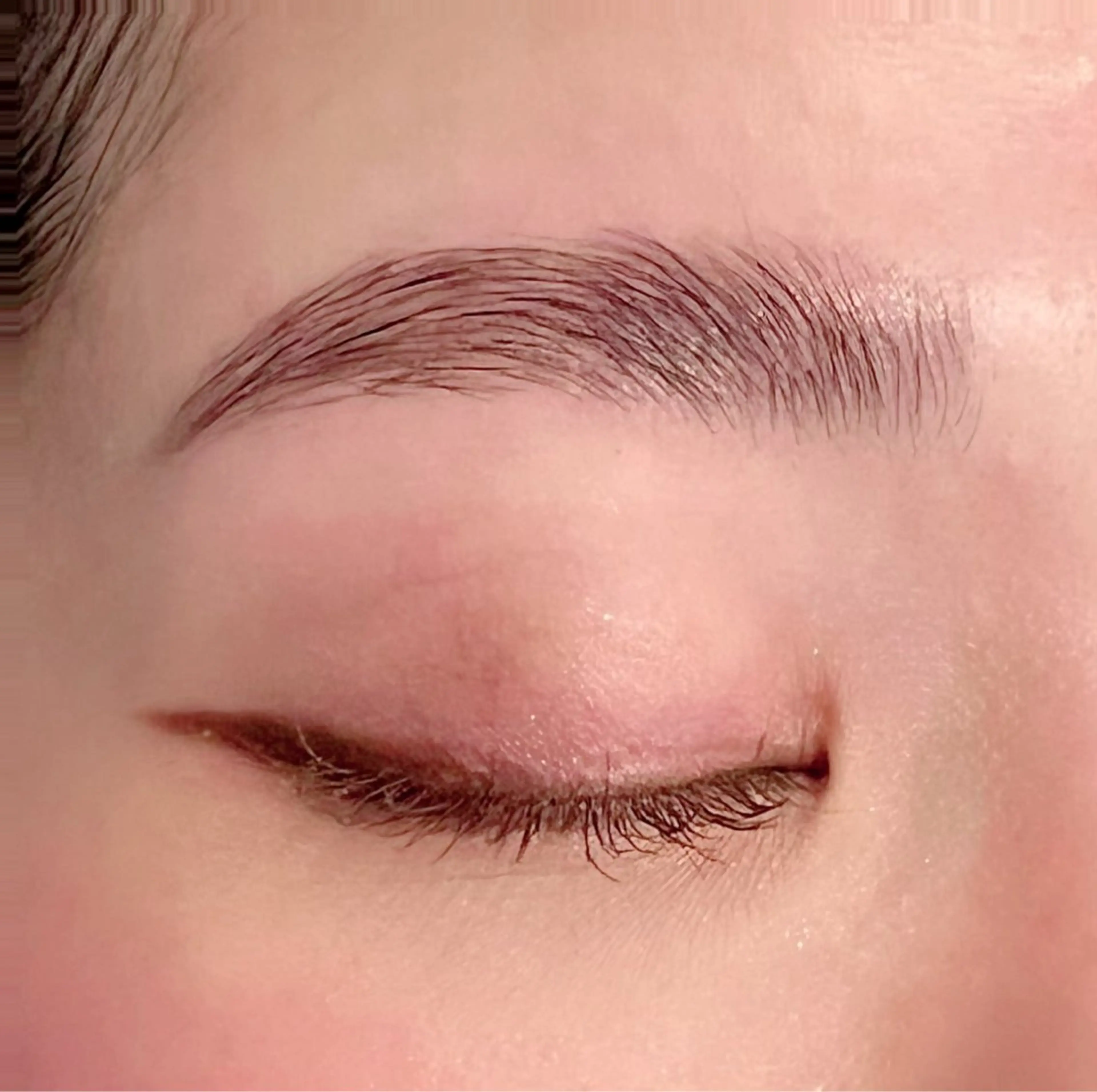 アイブロウ MUNIQ ムニークのマツエク・マツパデザイン