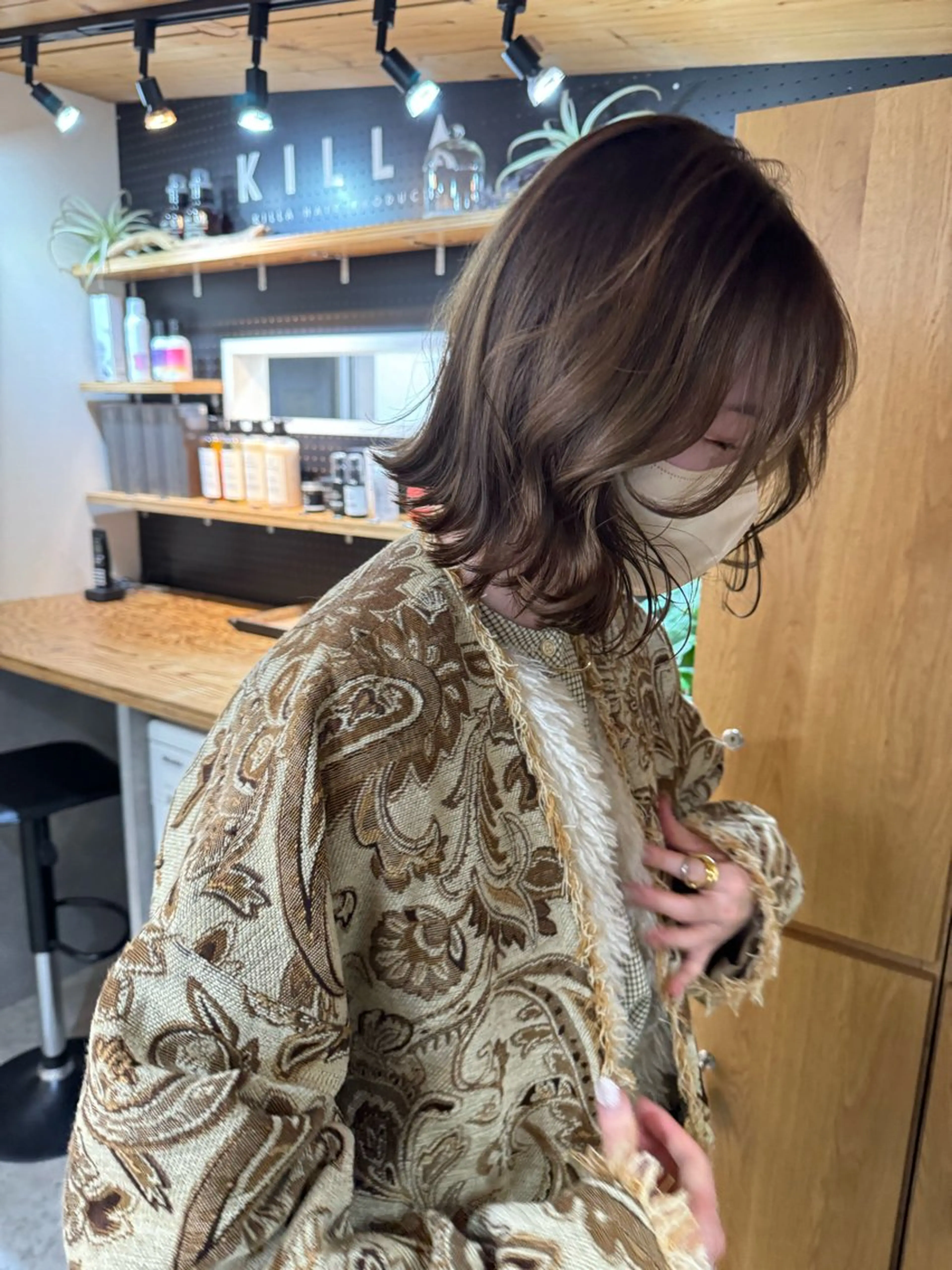 ミディアム カラー バレイヤージュ ブリーチ ブロンド ケアブリーチ 透明感カラー Rico / bob/グレージュのヘアスタイル