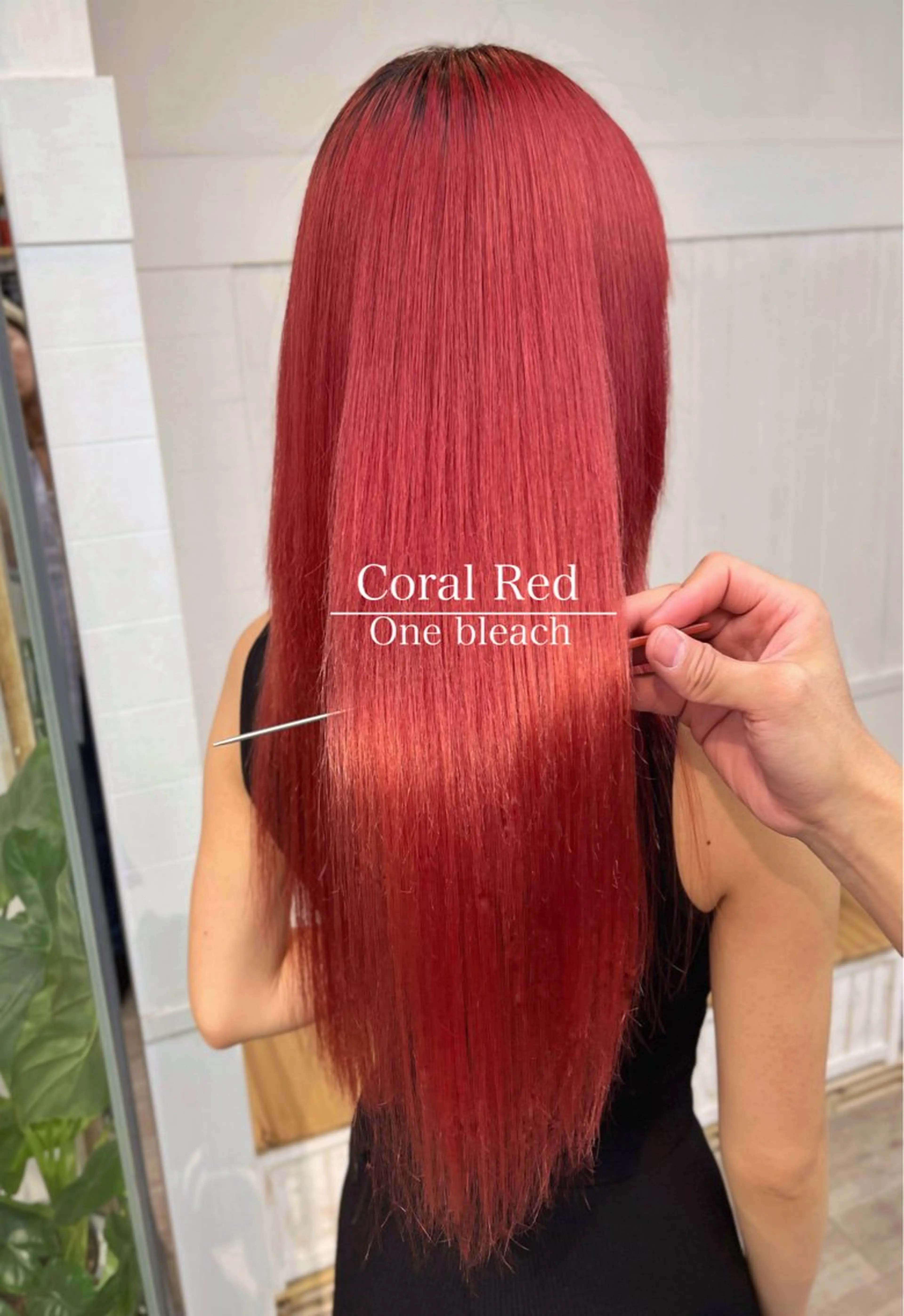 ロング カラー パーマ ヘアアレンジ 切りっぱなしボブ ショートボブ ブリーチ レッドカラー ボブ カット ヘアカラー トリートメント ヘアセット 二ヶ月綺麗が続く デザイン/星野六三四のヘアスタイル