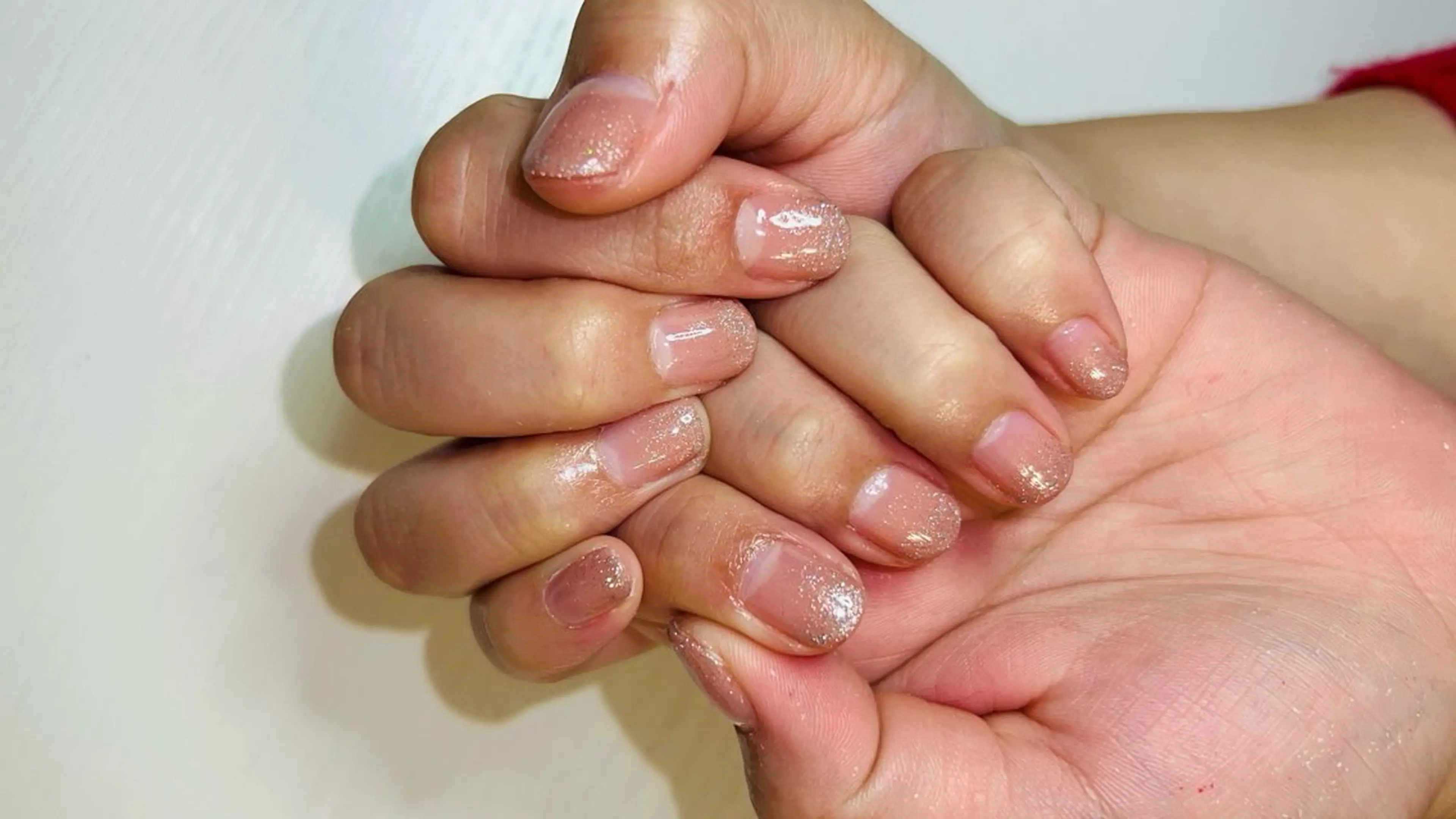 ネイル グラデーション ラメ(グリッター) ラメグラデーション ピンク Ümit（ユミト） プロセルセラピーズのネイルデザイン