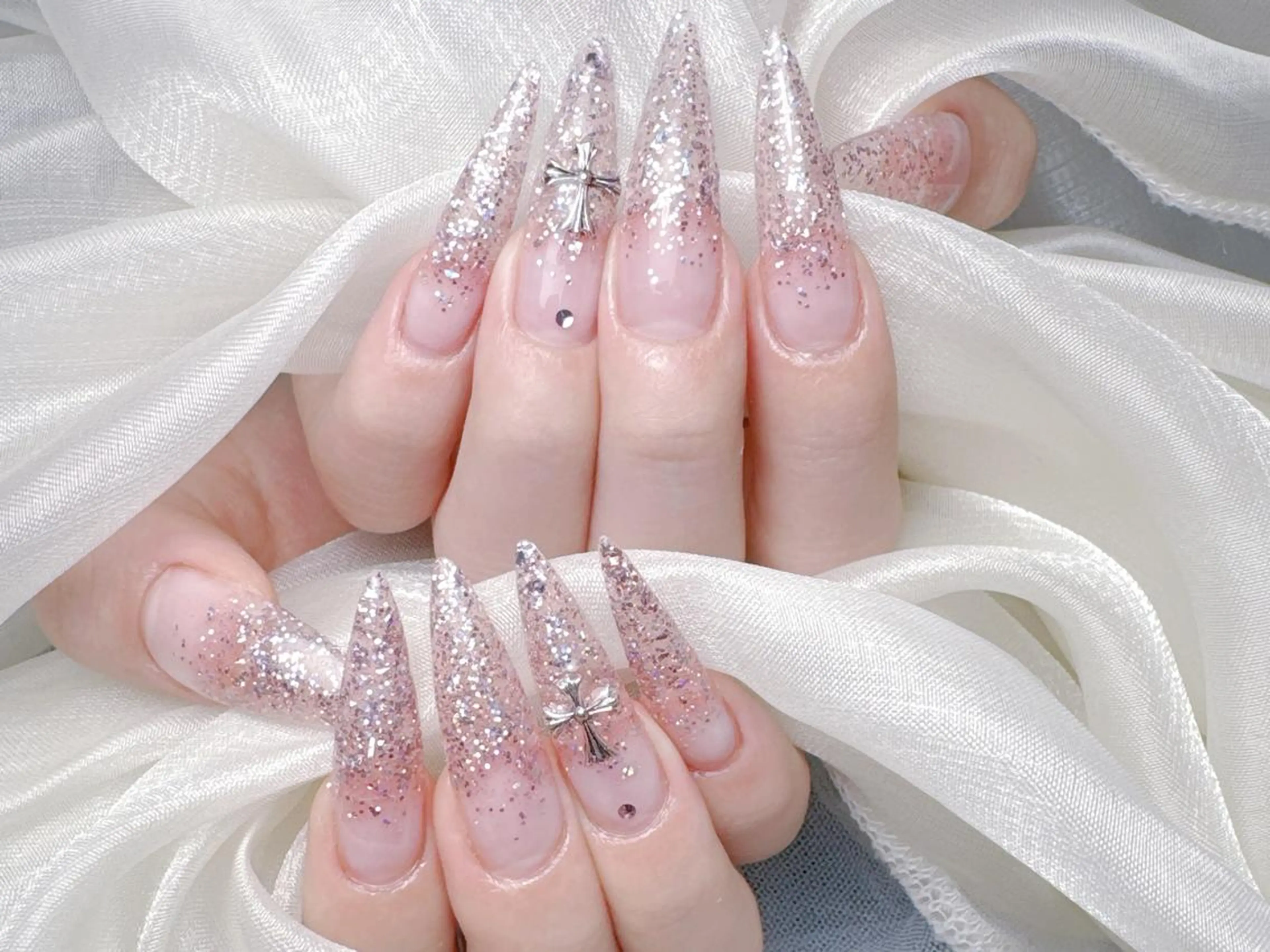 ネイル 長さ出し フレンチネイル ジェルネイル ガラスフレンチ 韓国ネイル ハンドネイル ハンドケア ゆ みのネイルデザイン