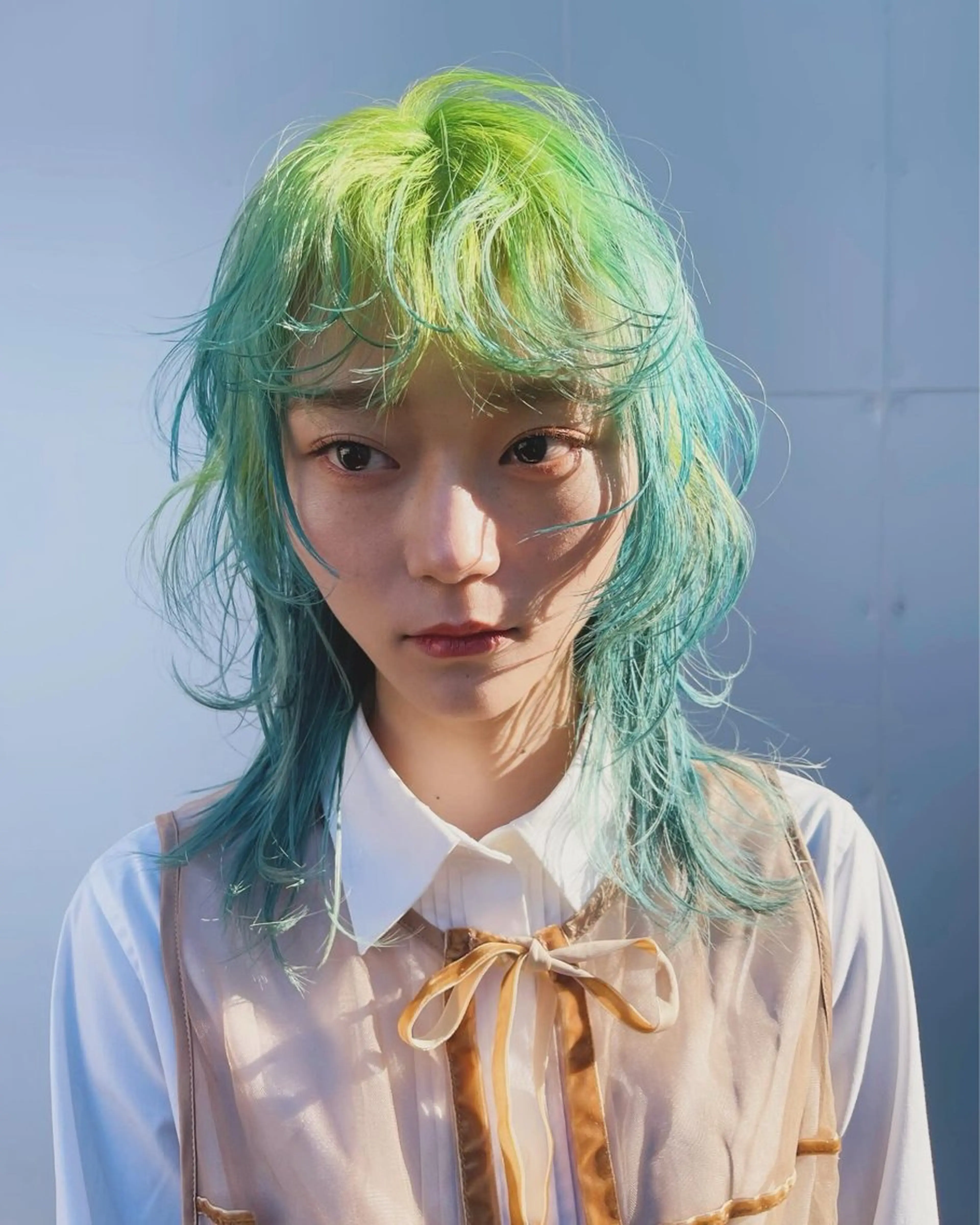 セミロング カラー ブリーチ デザインカラー AiM 大名　似合わせカットのヘアスタイル