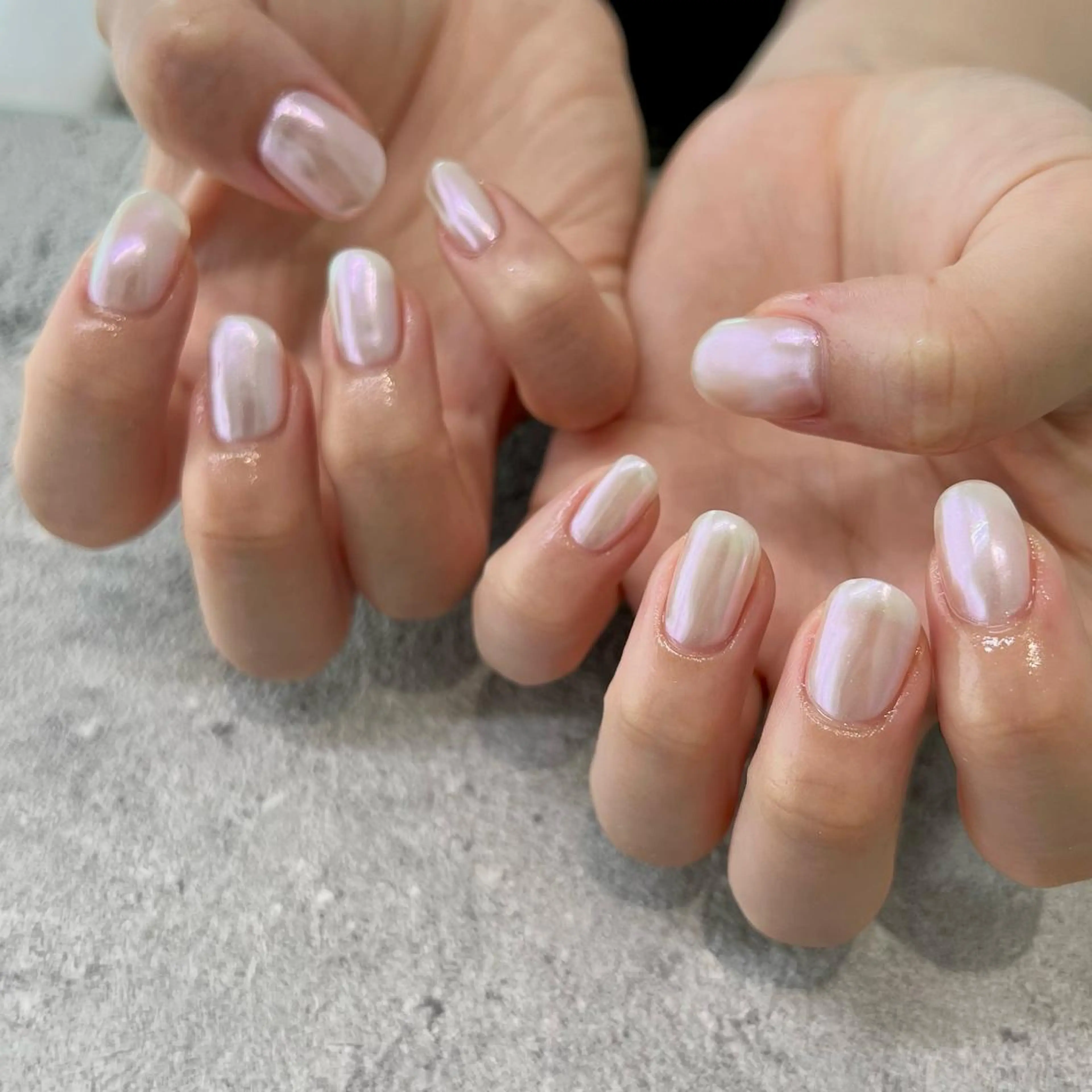 ショート ネイル ショートヘア ミラーネイル ワンカラーネイル ショートネイル REVIA_nail maiのネイルデザイン