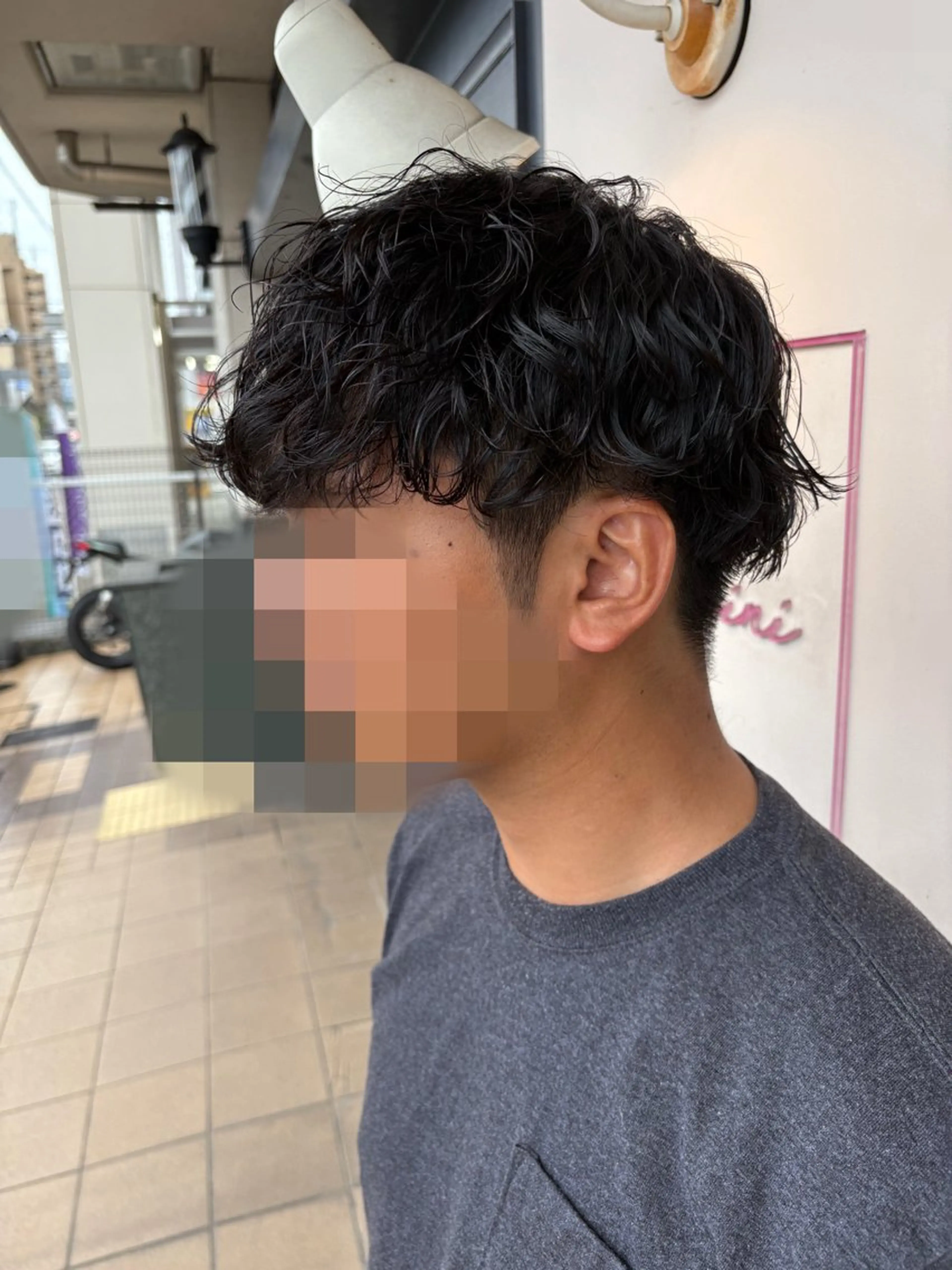 メンズ 波巻きパーマ パーマ 西澤 綺羅のヘアスタイル