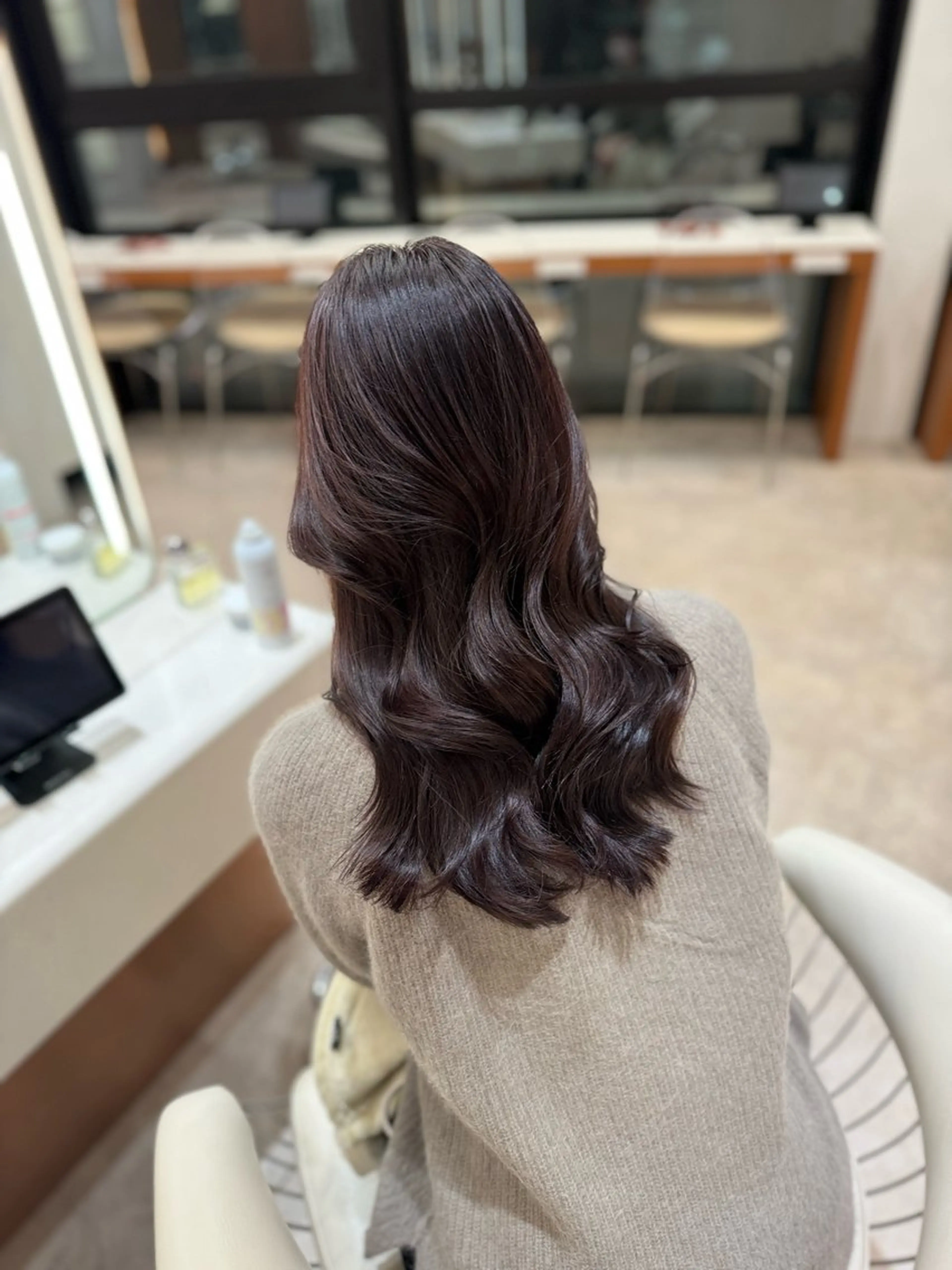 ロング カラー グレージュ ラベンダーカラー ラベンダーグレージュ ラベンダーグレー 韓国風ヘア カット ヘアカラー トリートメント ヘアセット 韓国レイヤー🇰🇷 韓国研修◎渋谷カイトのヘアスタイル