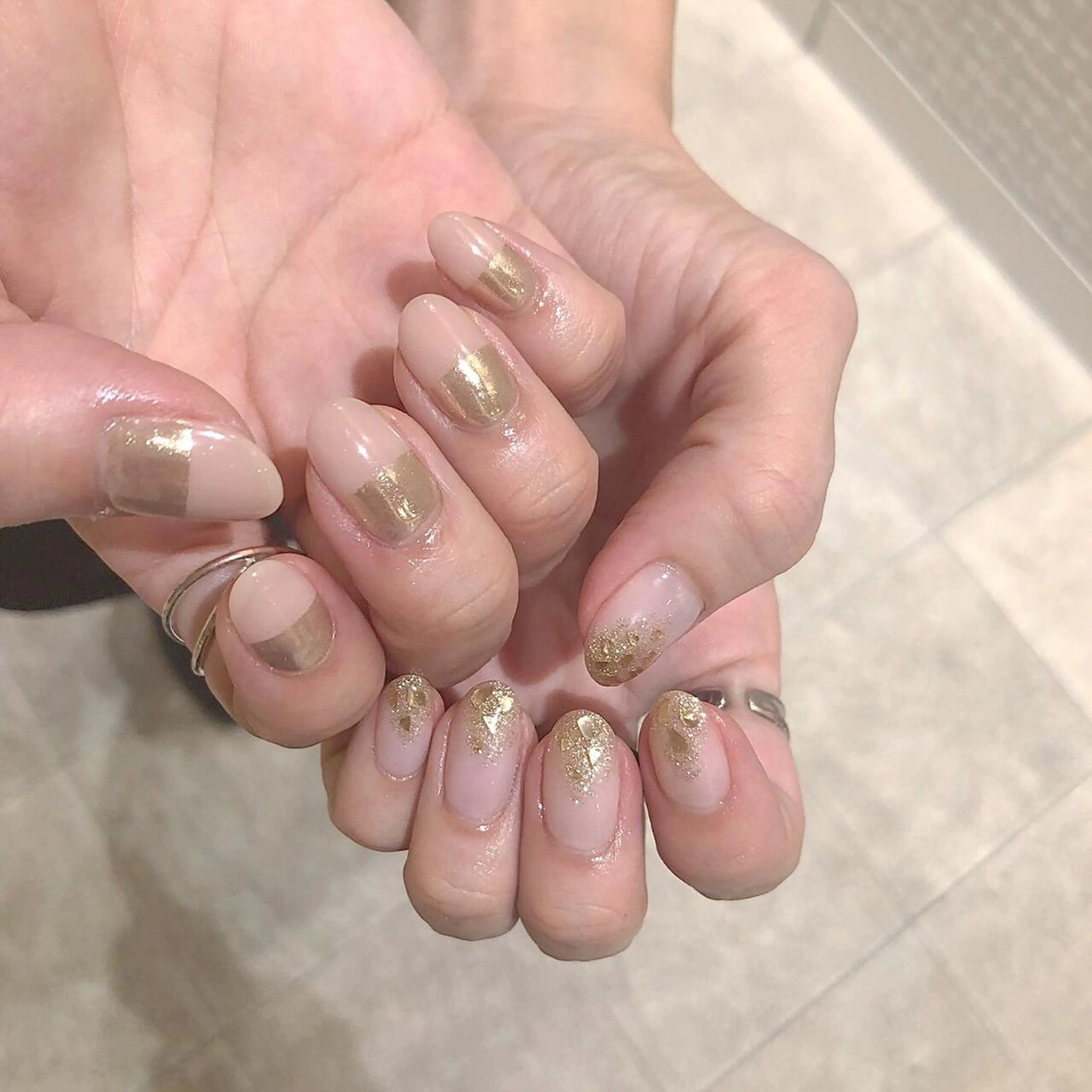 ネイル ゴールド ミラーネイル ピンク シルバー Kanon 🤍のネイルデザイン