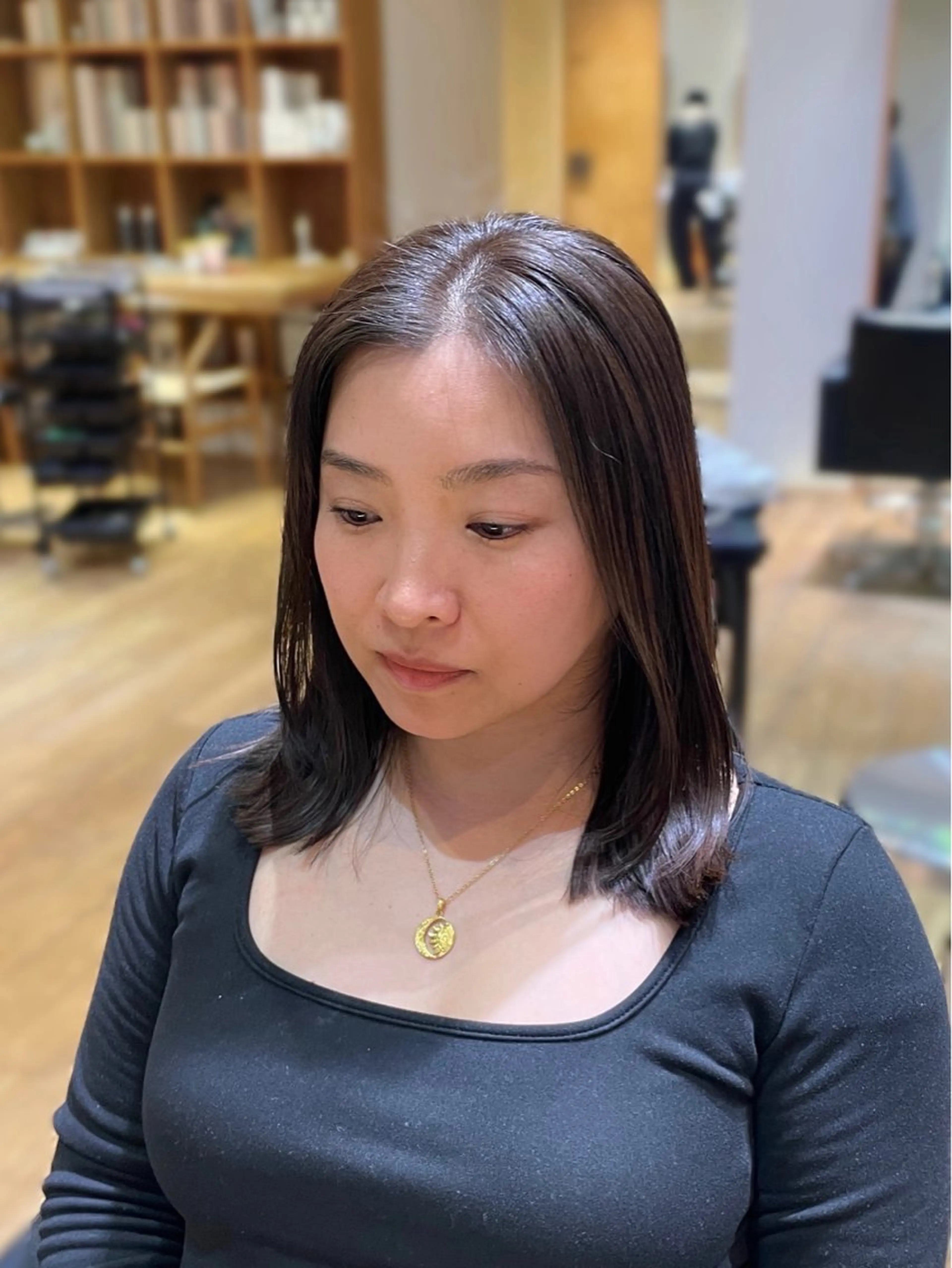 ミディアム パーマ 縮毛矯正 カット ヘアカラー 縮毛矯正 縮毛矯正/レイヤー 🌙ひかるのヘアスタイル