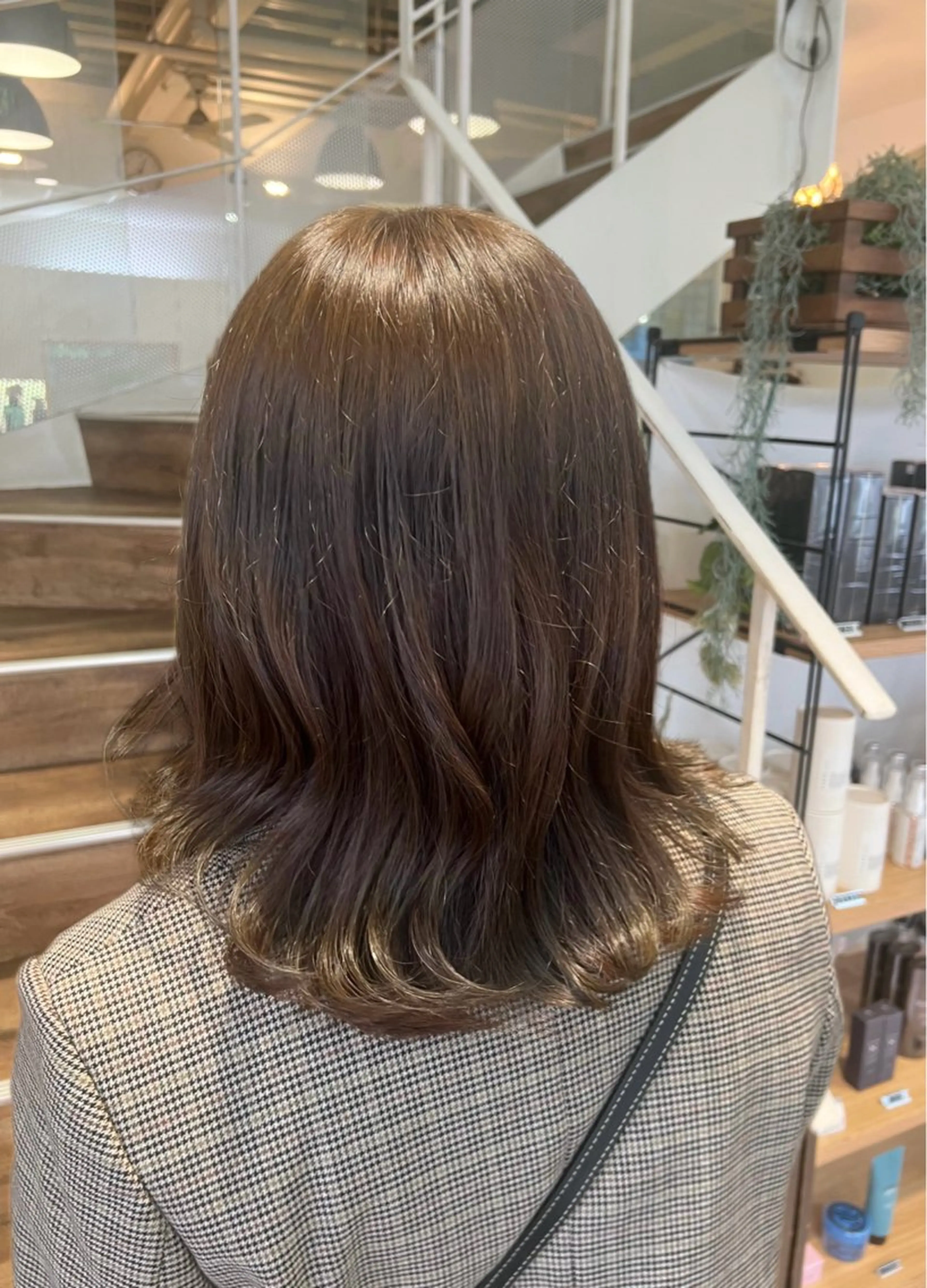 ミディアム カラー カット ヘアカラー 石野 友唯のヘアスタイル