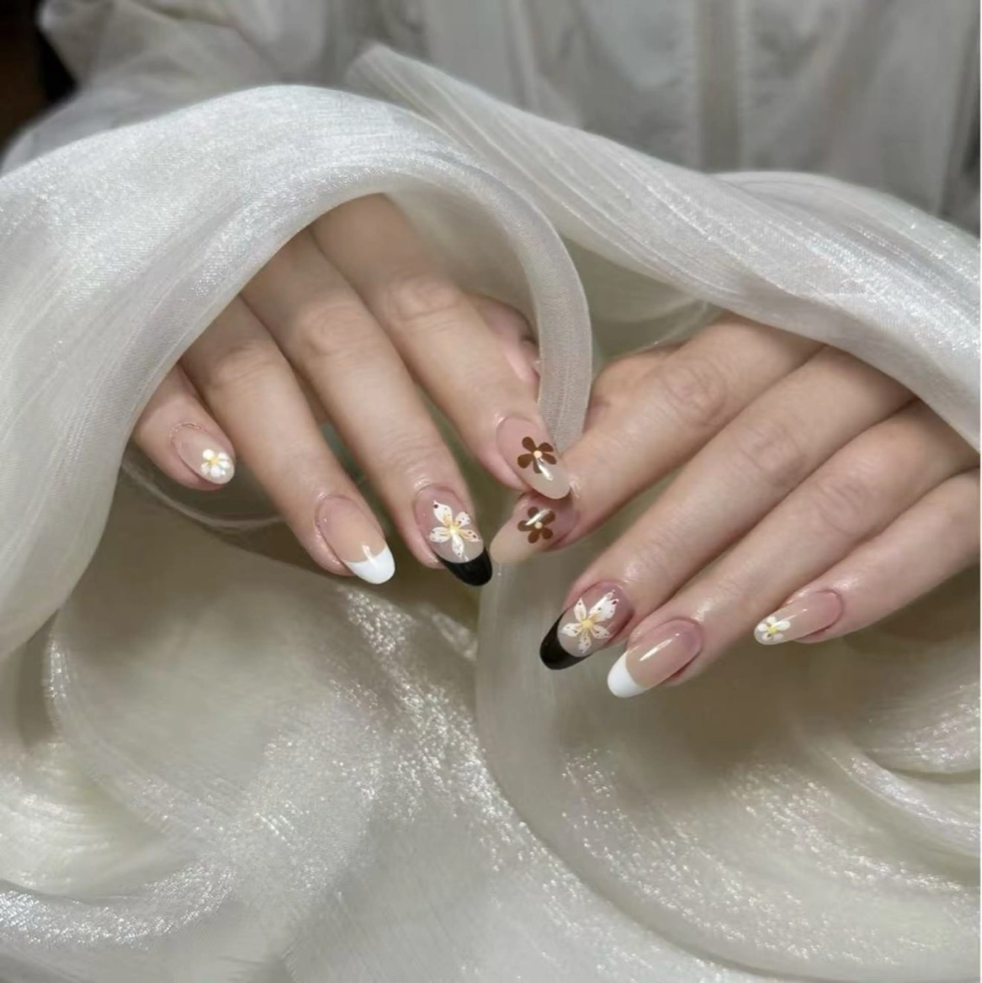 ネイル 櫻井 奈美子のネイルデザイン