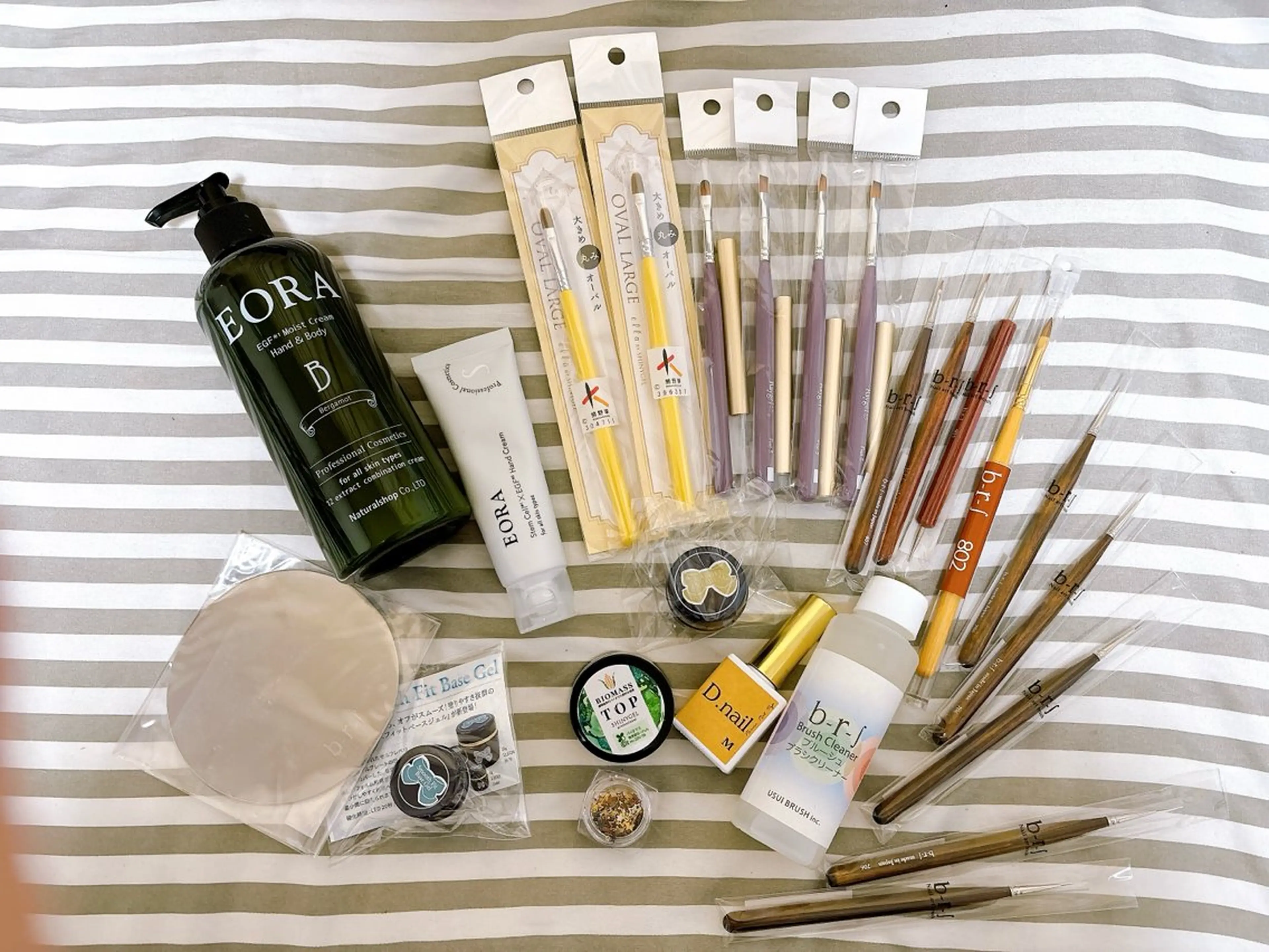 Lani🌈Nail Konatsuのネイルデザイン