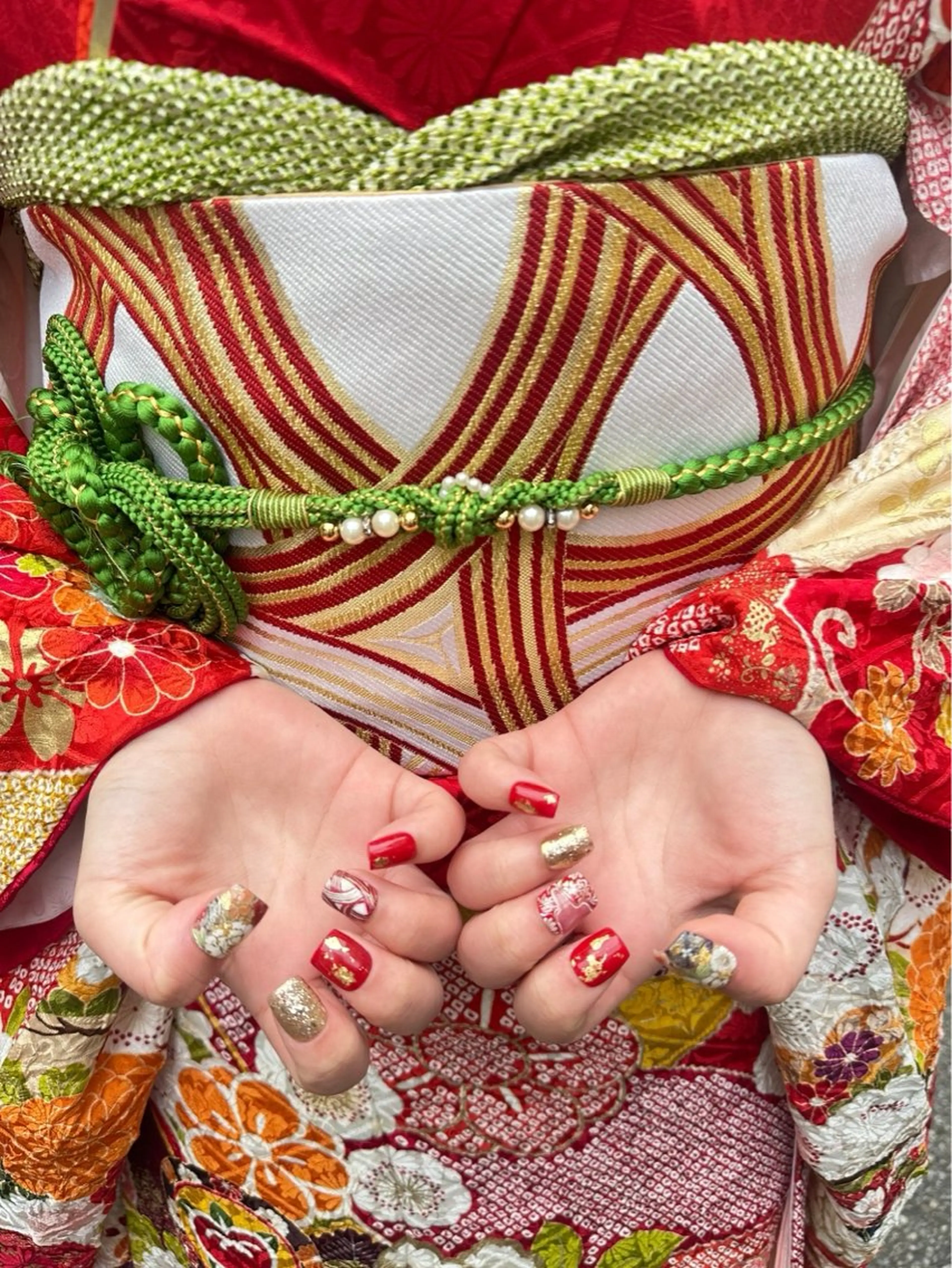 卒業式ネイルの写真