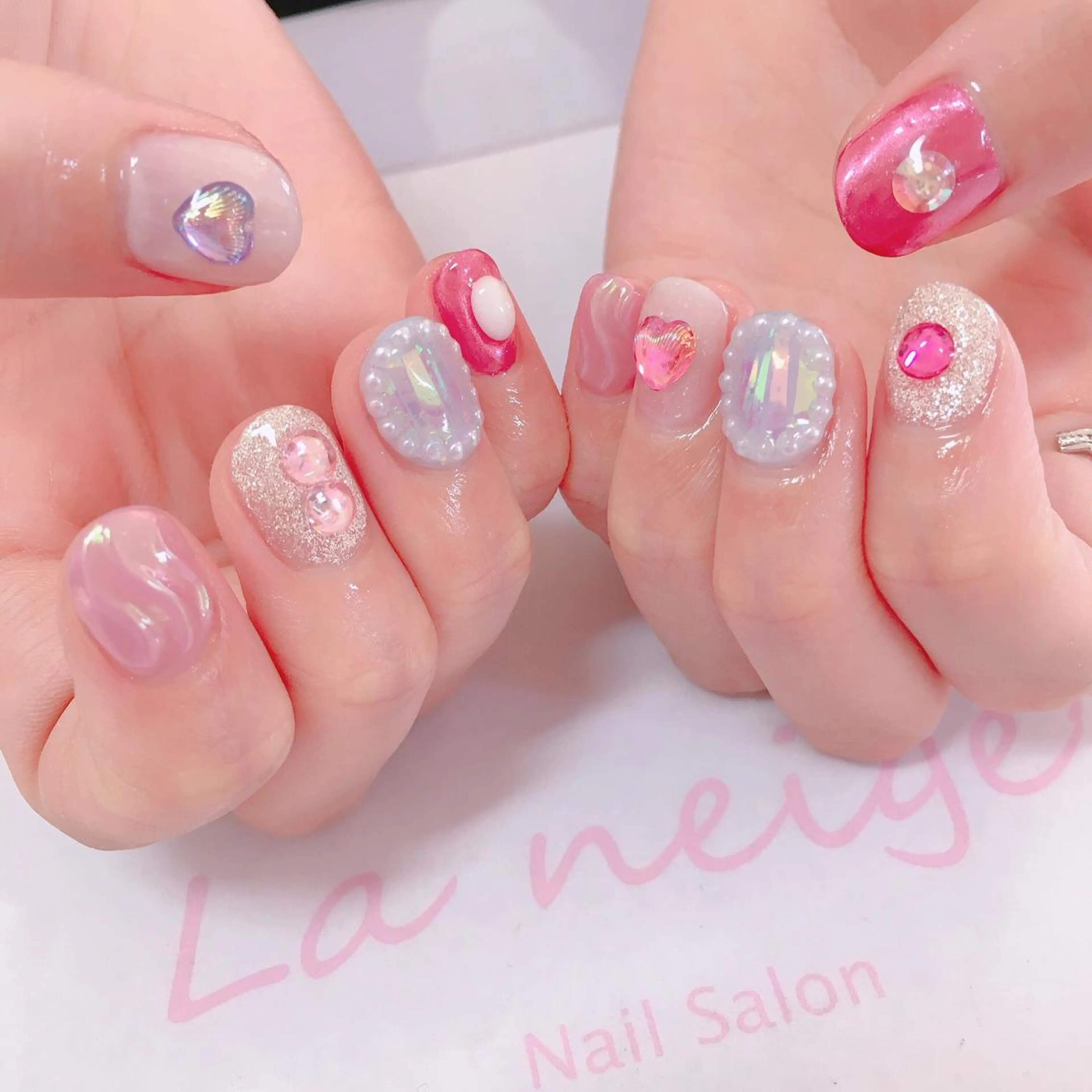 ネイル ハート La neige* yuki 🥯🍑のネイルデザイン