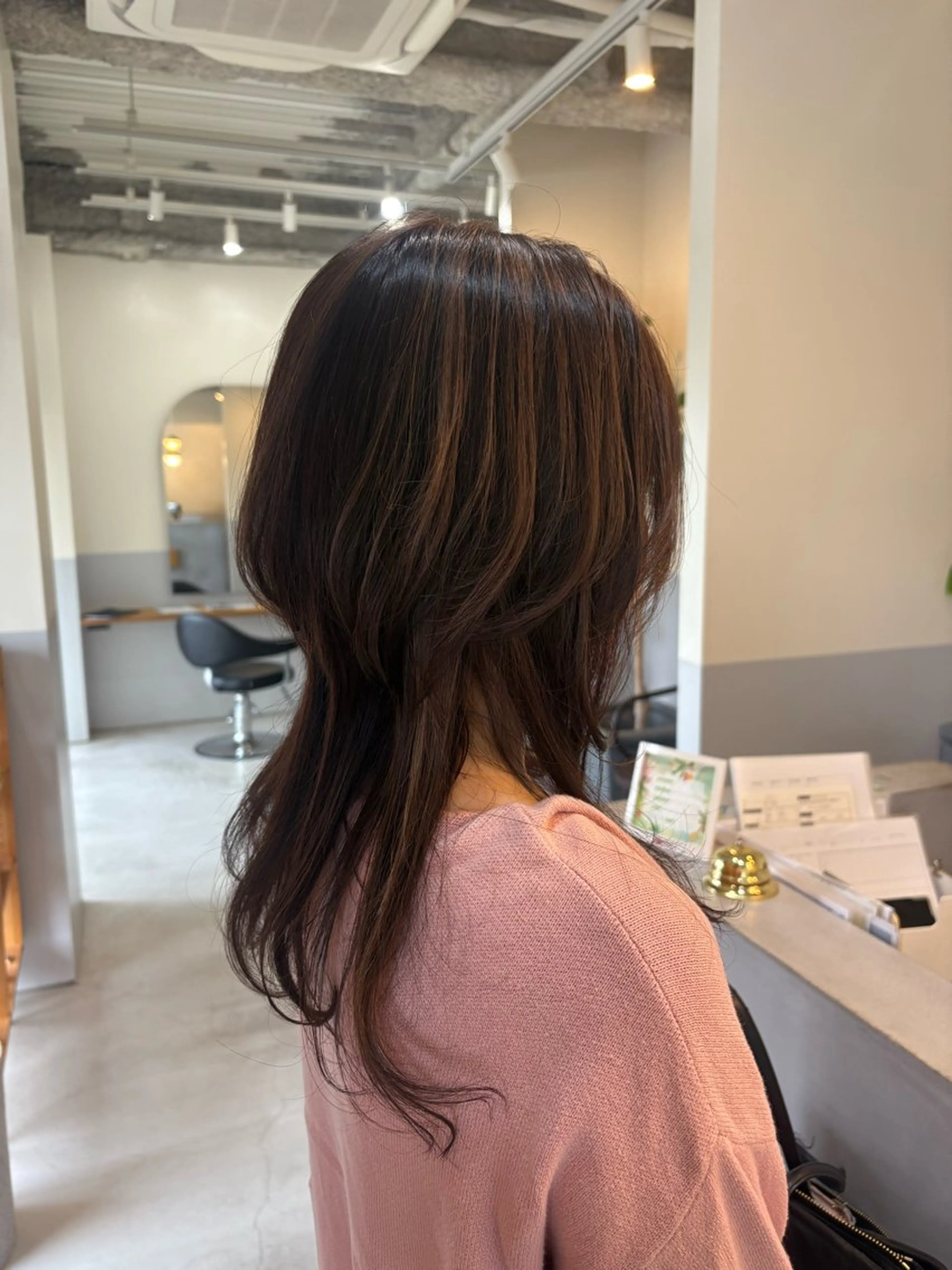 セミロング 顔周りカット レイヤーカット 鈴木 美由華のヘアスタイル