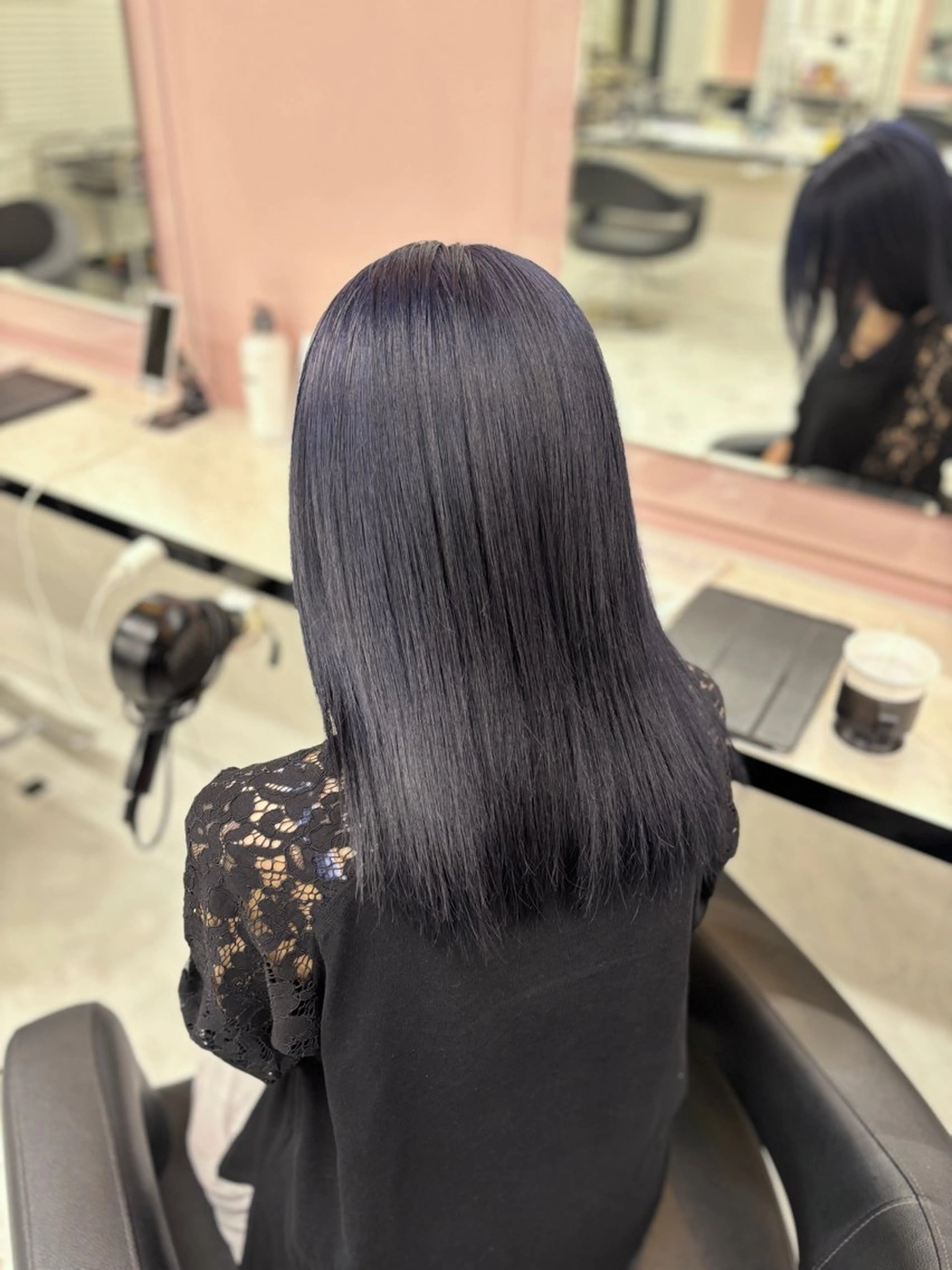 ロング カラー ブリーチ ブルーカラー 透明感カラー ダブルカラー 💙ハイトーン韓国風 色白ヘア💙manaのヘアスタイル