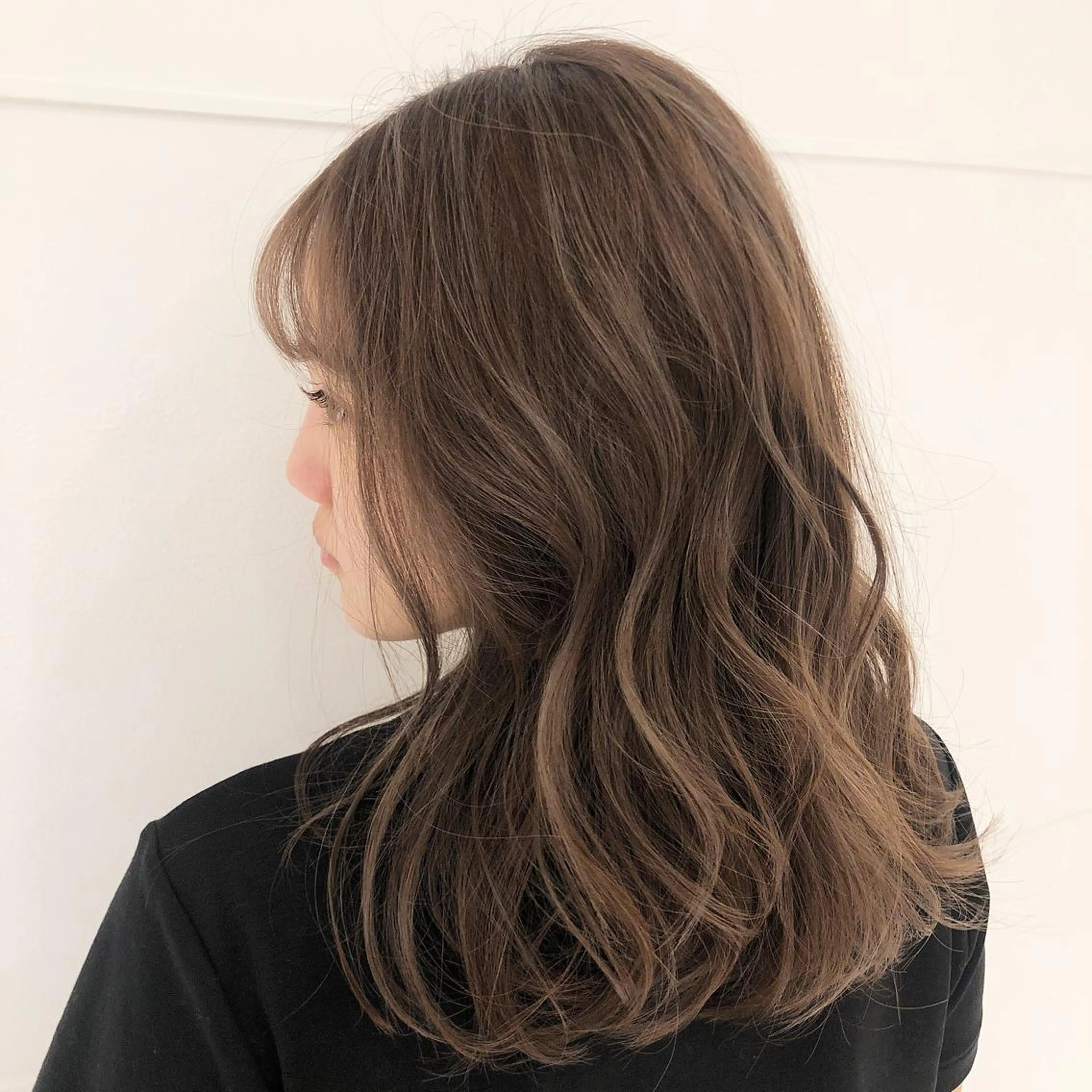 セミロング カラー kakimotoarms自由が丘CLEO所属・田中 小百合のヘアスタイル