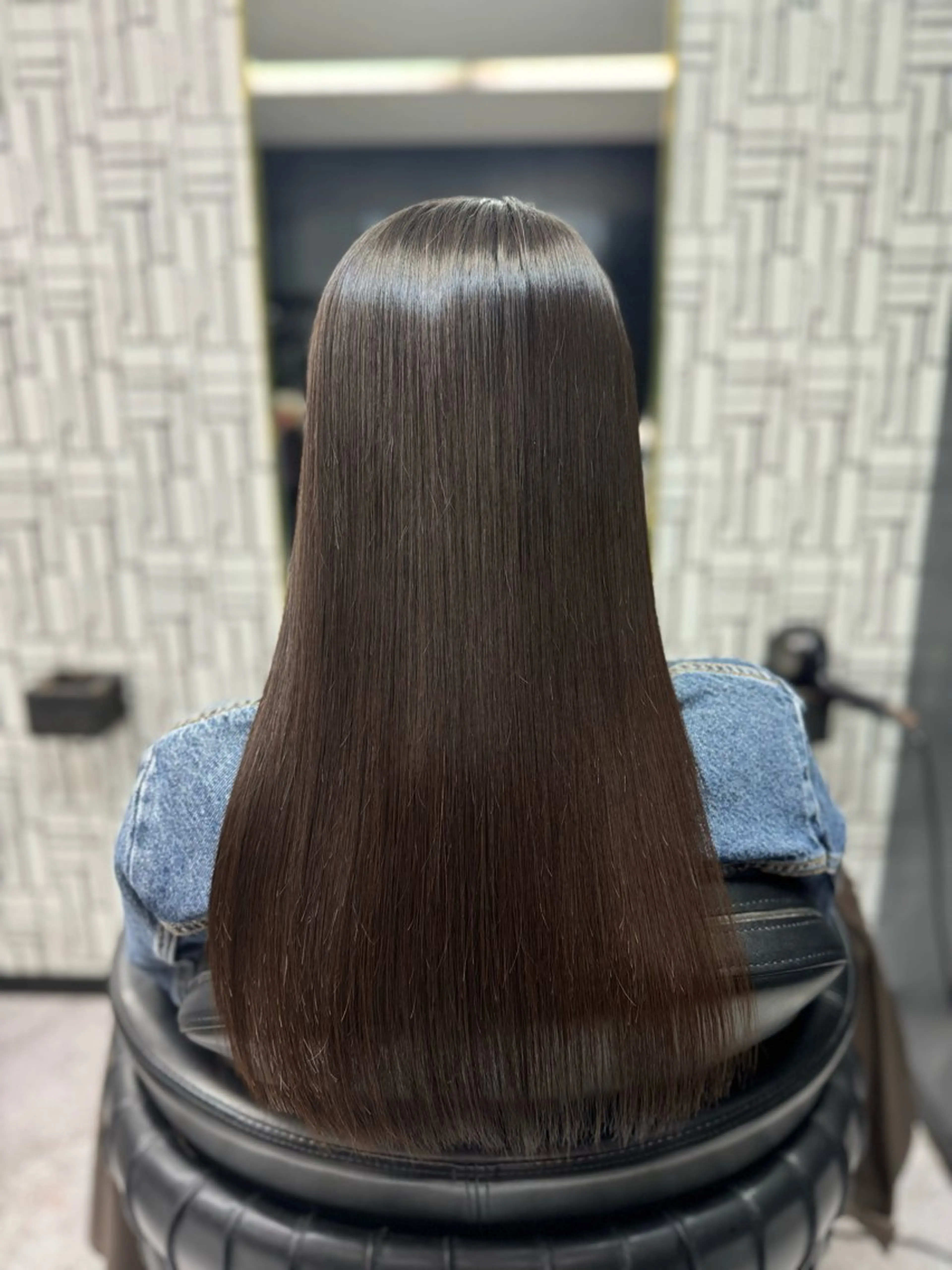 ロング ロング 縮毛矯正 カット 縮毛矯正 トリートメント 篠原 侑作のヘアスタイル